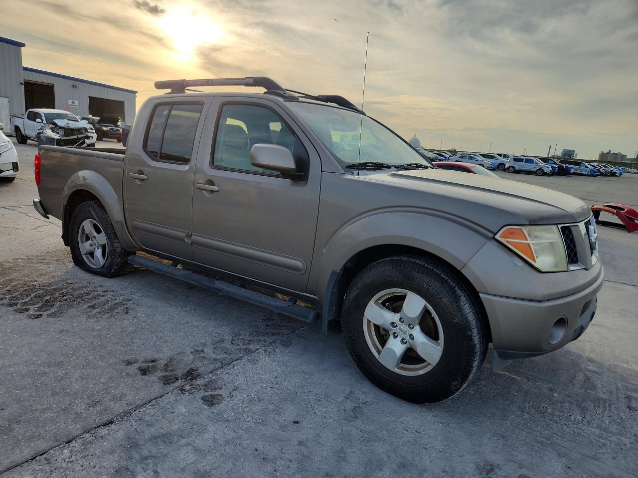 2007 Nissan Frontier Se Beige vin: 1N6AD07U27C462356