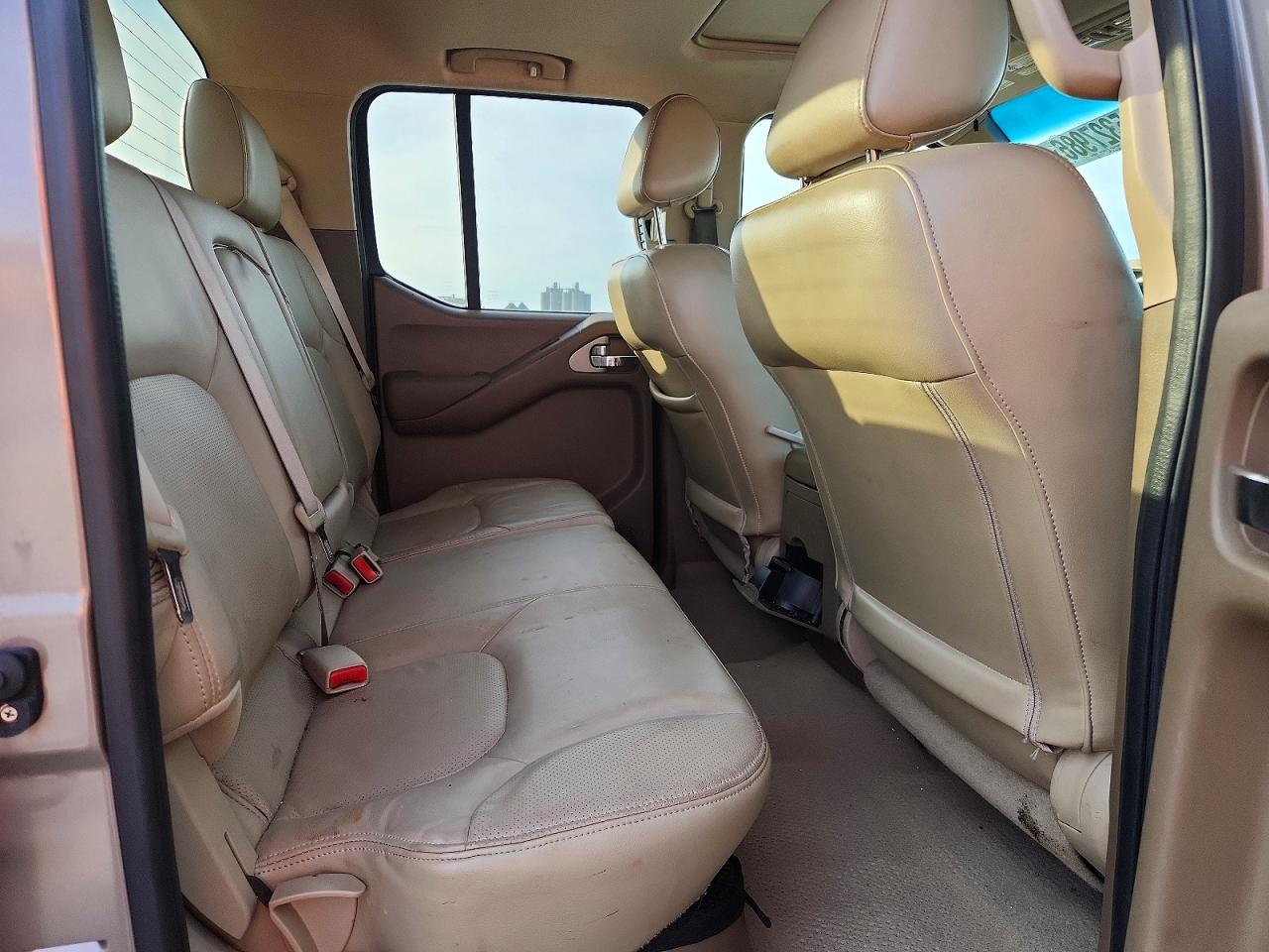 2007 Nissan Frontier Se Beige vin: 1N6AD07U27C462356