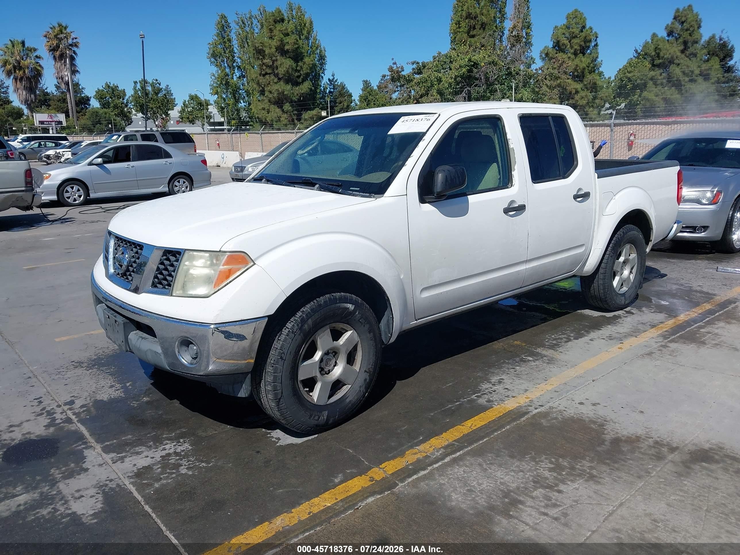 2005 Nissan Frontier 2wd Se Белый vin: 1N6AD07U35C419528