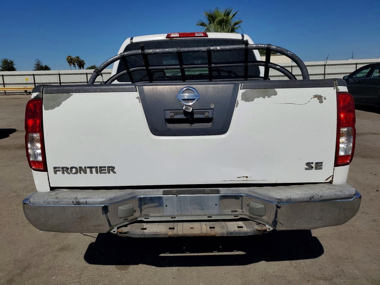 2006 Nissan Frontier Se White vin: 1N6AD07U36C463806
