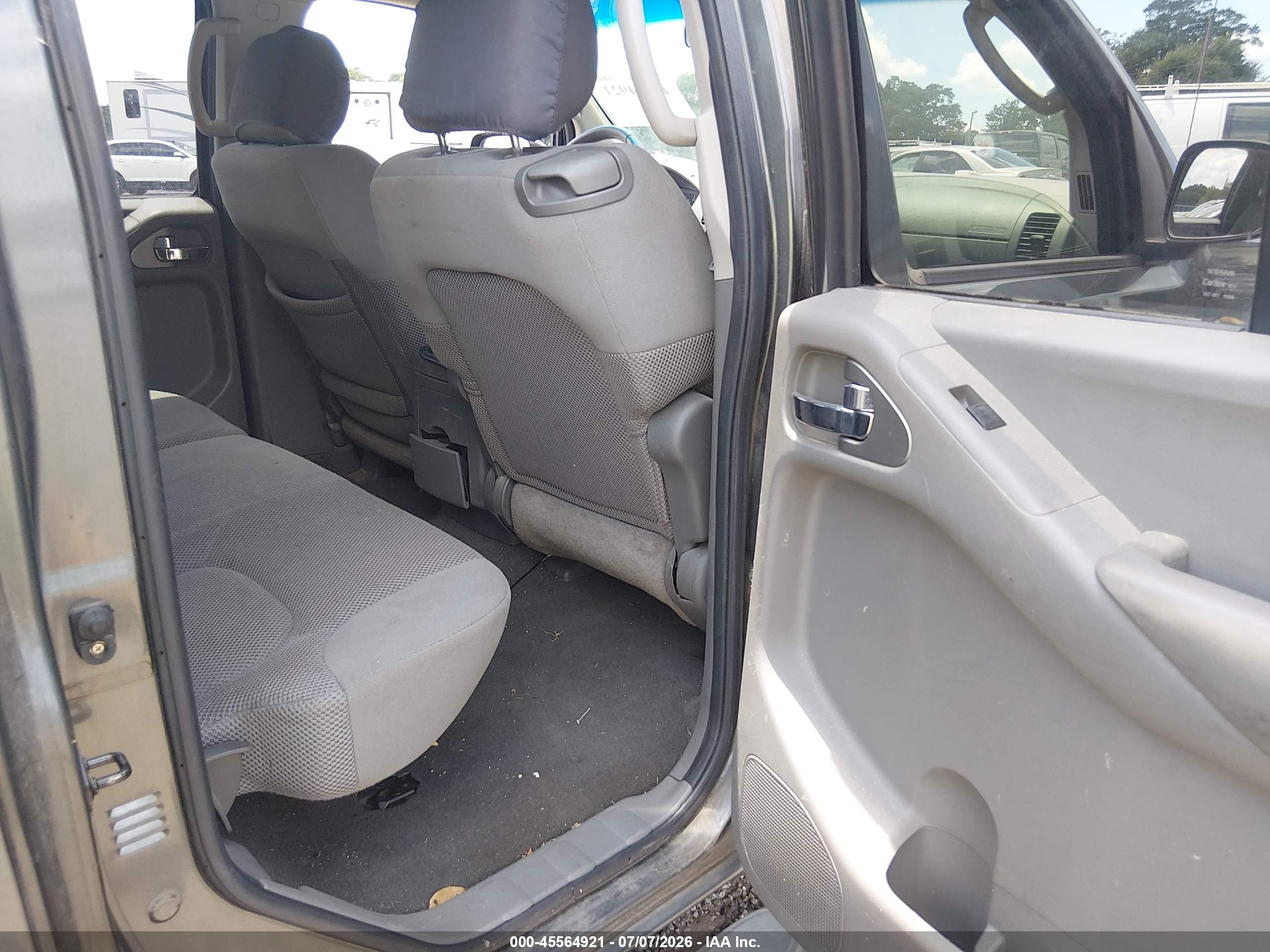 2007 Nissan Frontier Se Gray vin: 1N6AD07U37C440477