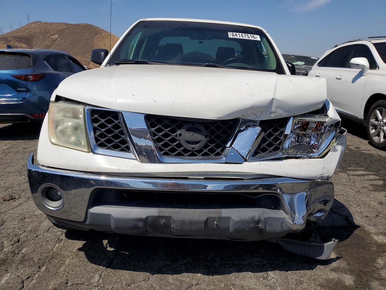 2008 Nissan Frontier Se V6 White vin: 1N6AD07U38C408131