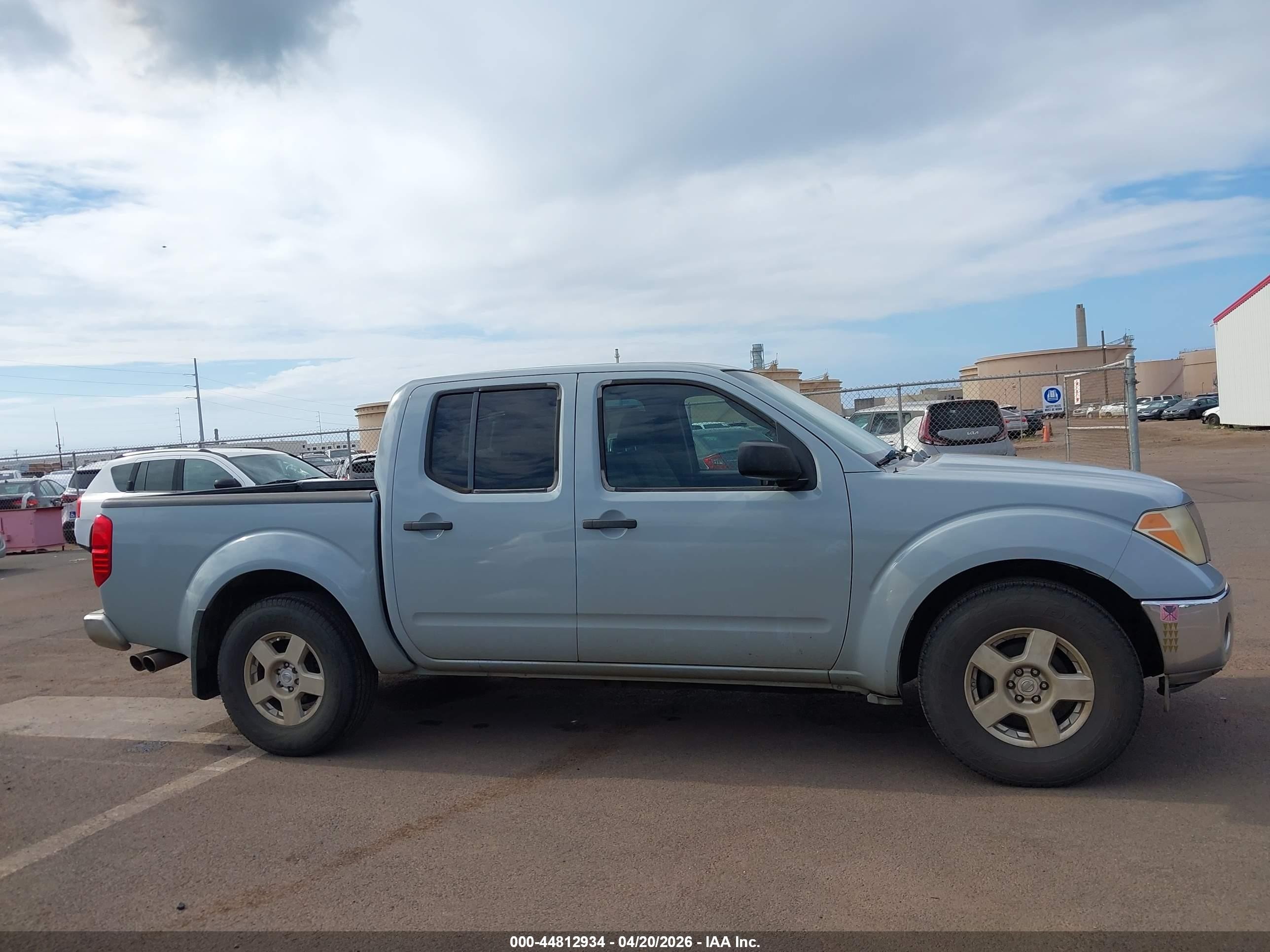 2005 Nissan Frontier Se Gray vin: 1N6AD07U45C430389
