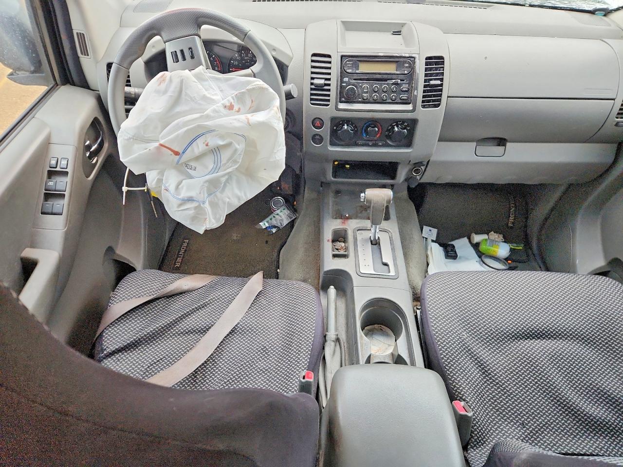 2005 Nissan Frontier Se White vin: 1N6AD07U45C433941