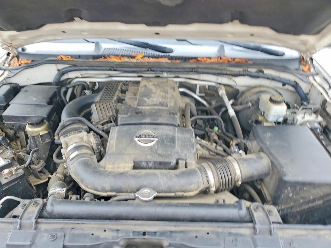 2005 Nissan Frontier Se White vin: 1N6AD07U45C443577