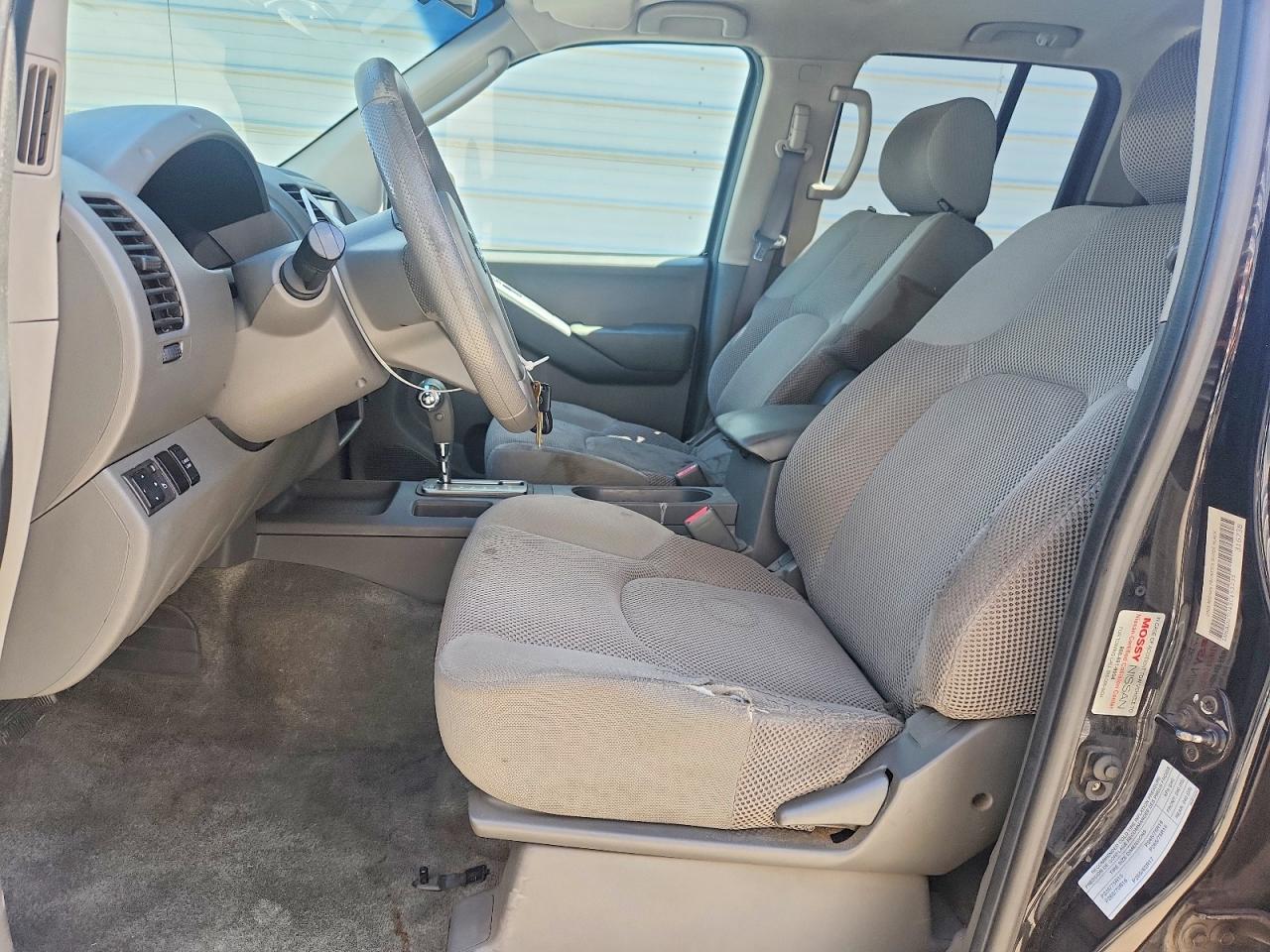 2005 Nissan Frontier Se Черный vin: 1N6AD07U45C453235