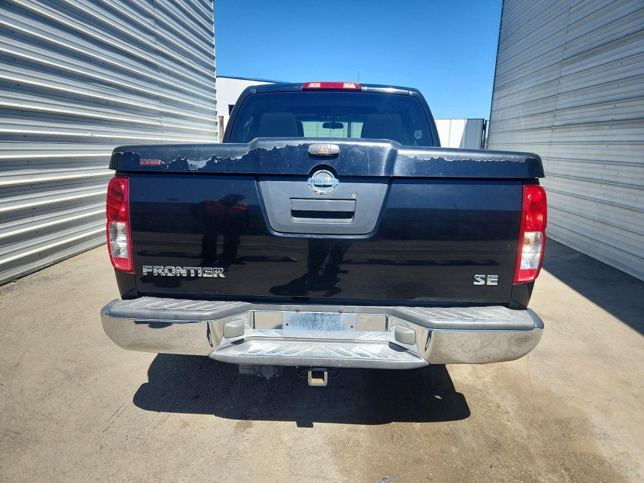 2005 Nissan Frontier Se Черный vin: 1N6AD07U45C453235