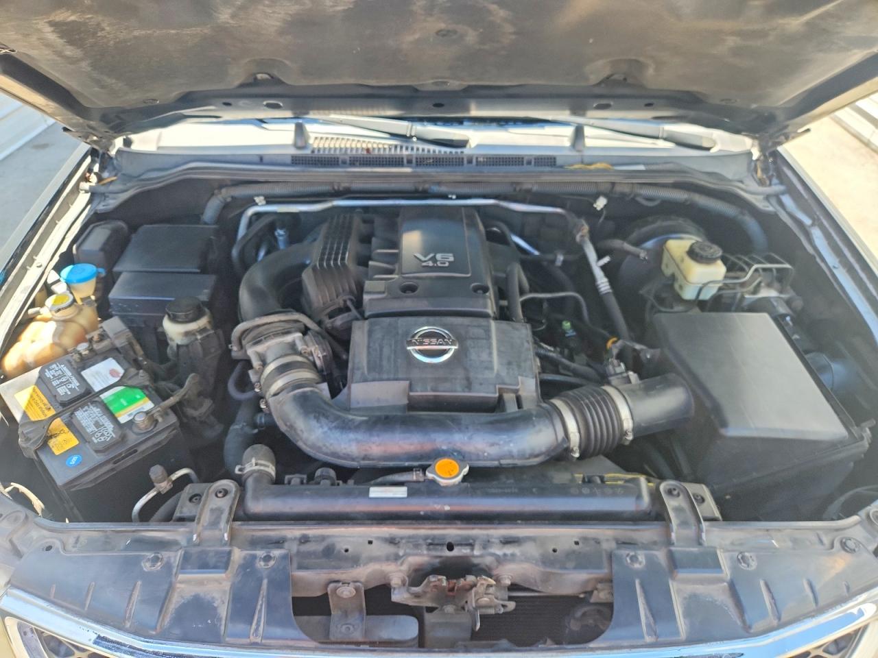 2005 Nissan Frontier Se Черный vin: 1N6AD07U45C453235