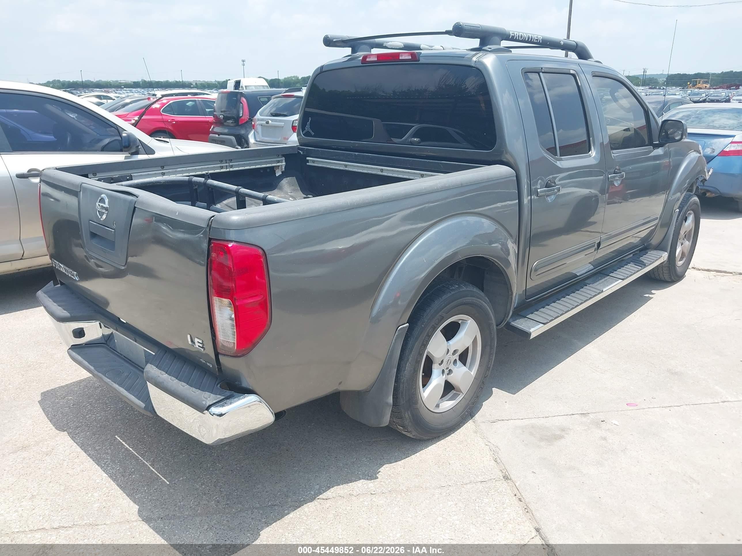 2006 Nissan Frontier Le Gray vin: 1N6AD07U46C440390