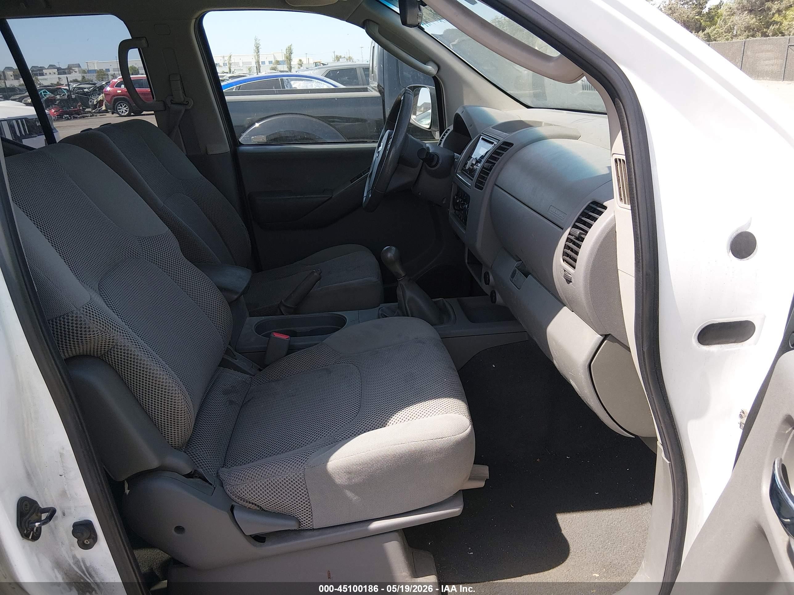 2007 Nissan Frontier Se White vin: 1N6AD07U47C447194
