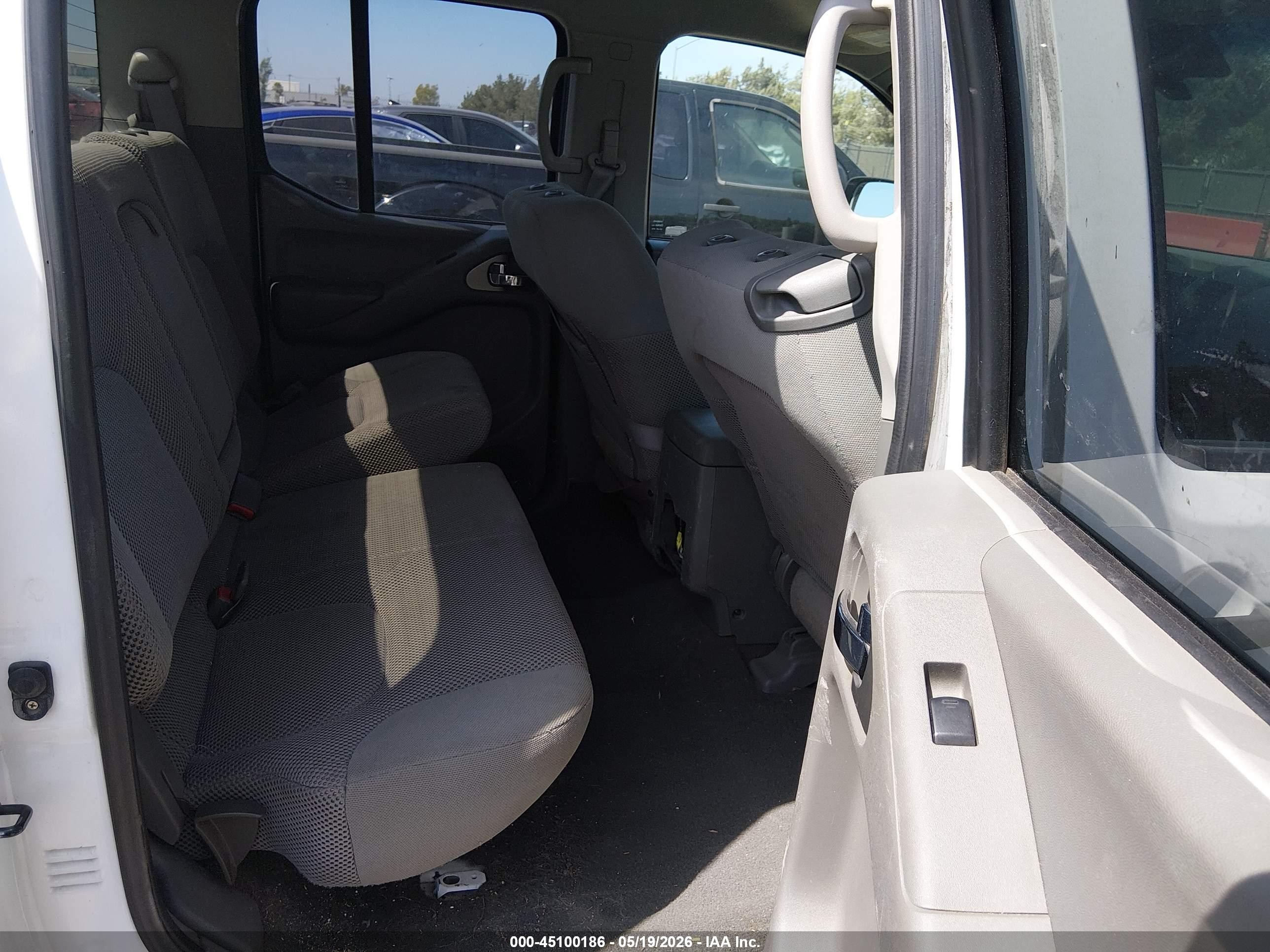 2007 Nissan Frontier Se White vin: 1N6AD07U47C447194