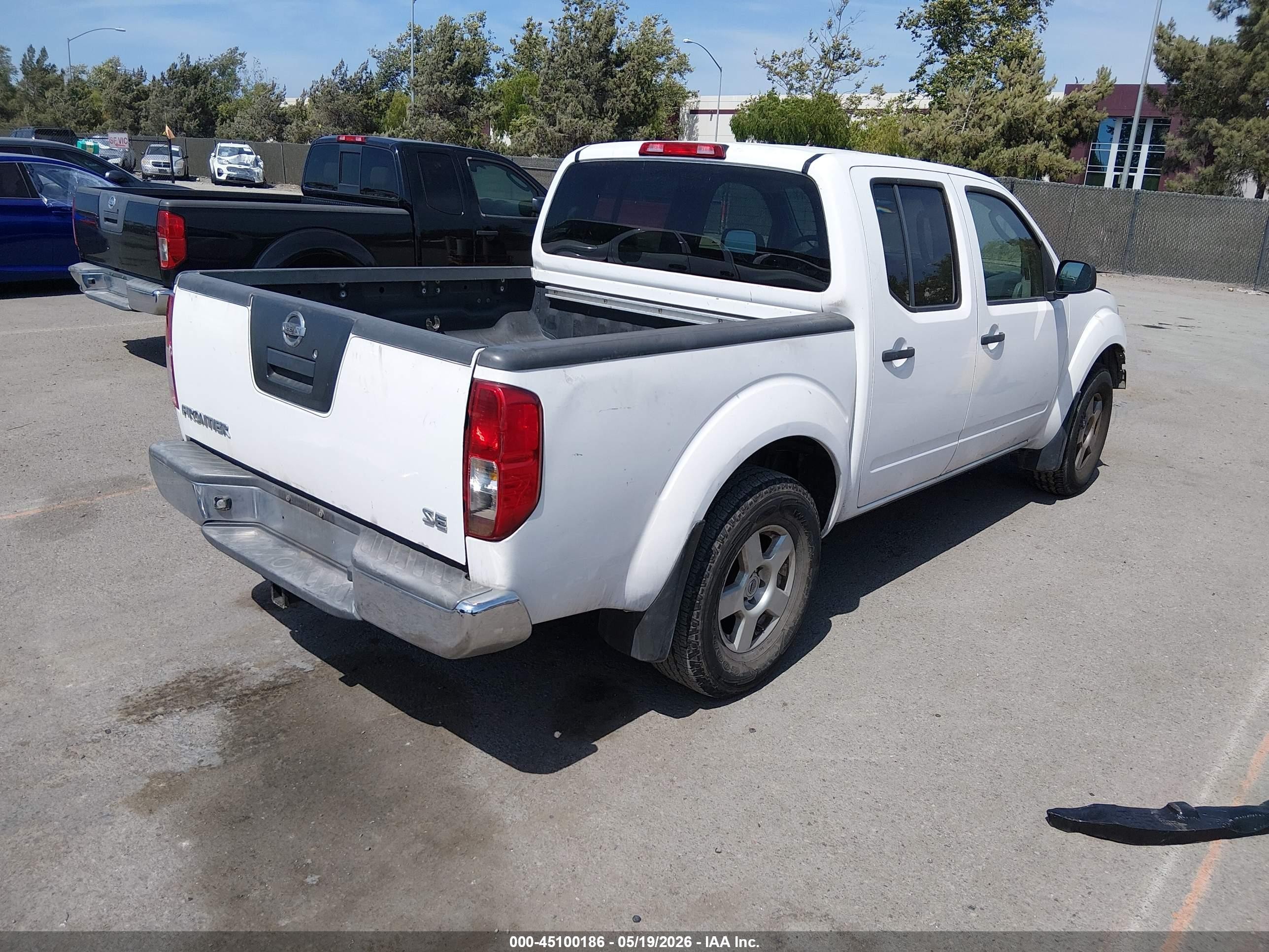 2007 Nissan Frontier Se White vin: 1N6AD07U47C447194