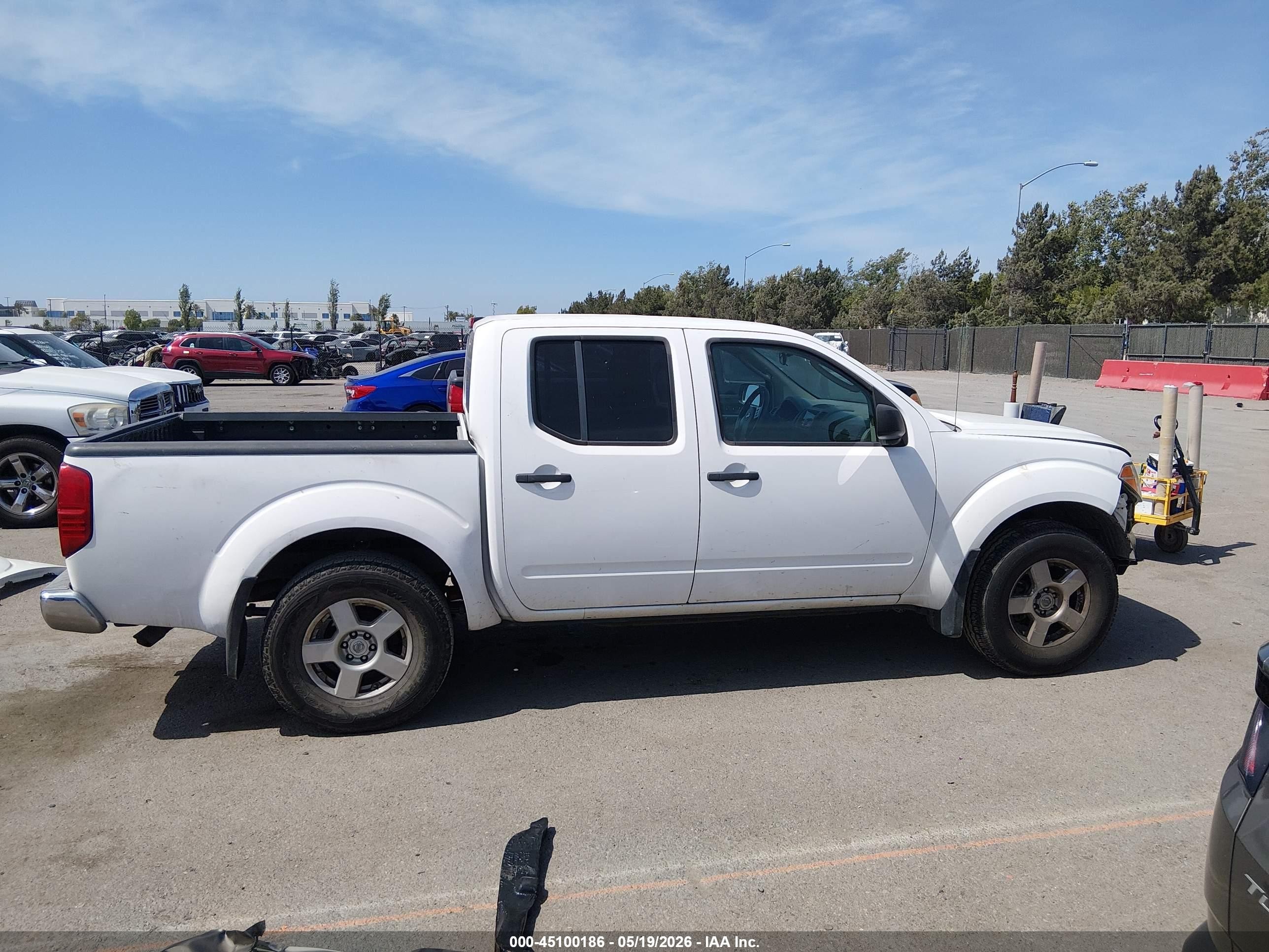 2007 Nissan Frontier Se White vin: 1N6AD07U47C447194
