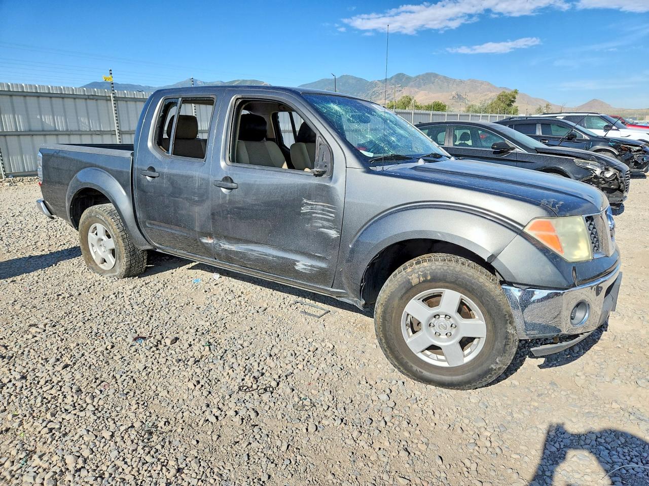 2005 Nissan Frontier Se Gray vin: 1N6AD07U55C433298