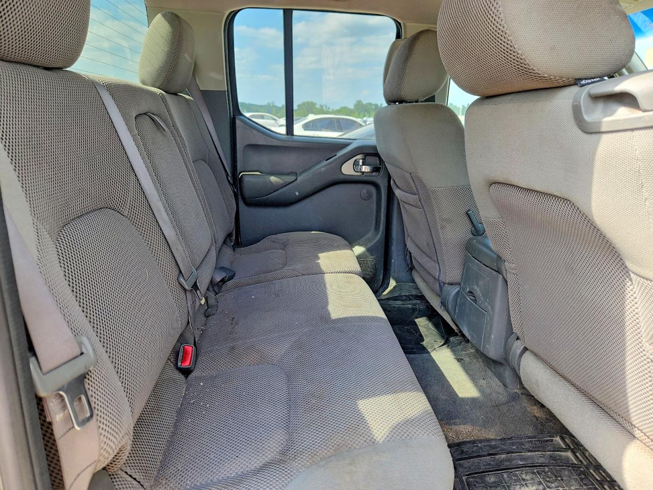 2005 Nissan Frontier Se Gray vin: 1N6AD07U55C458945