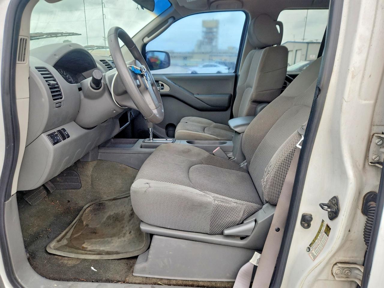 2006 Nissan Frontier Se White vin: 1N6AD07U56C441919