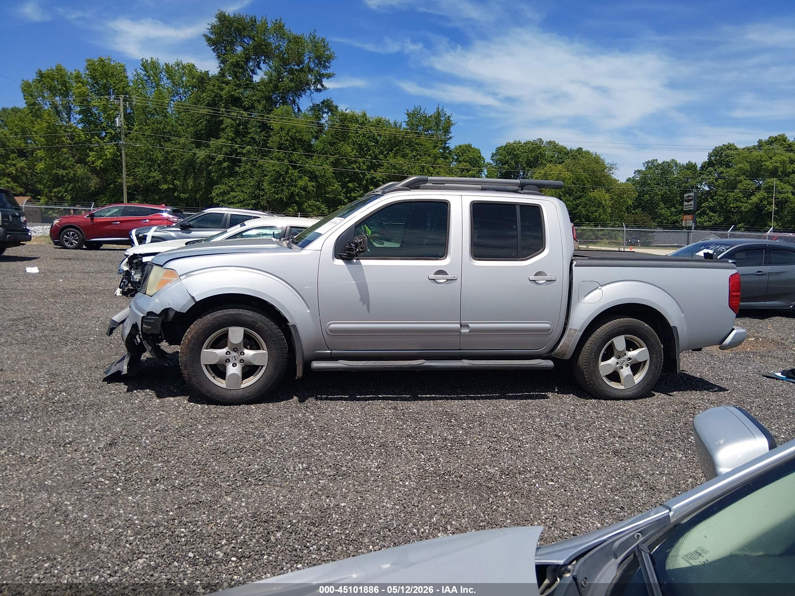 2008 Nissan Frontier Le Серебряный vin: 1N6AD07U58C450672