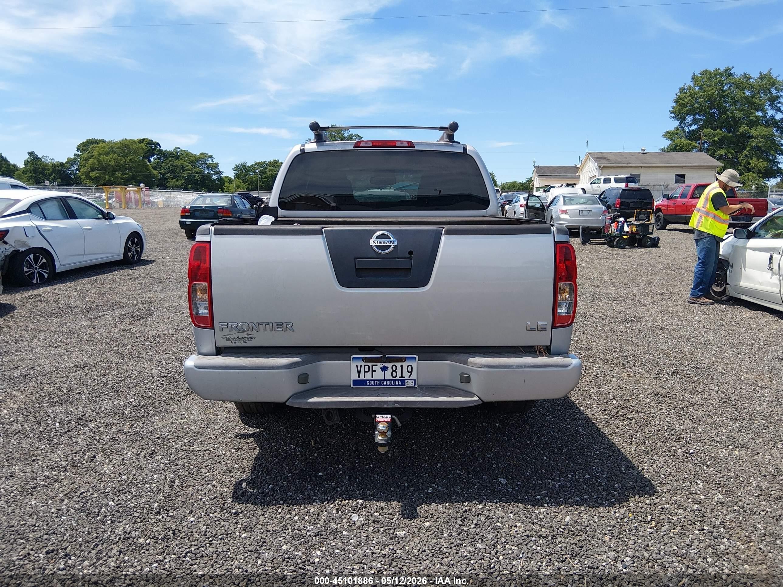 2008 Nissan Frontier Le Серебряный vin: 1N6AD07U58C450672