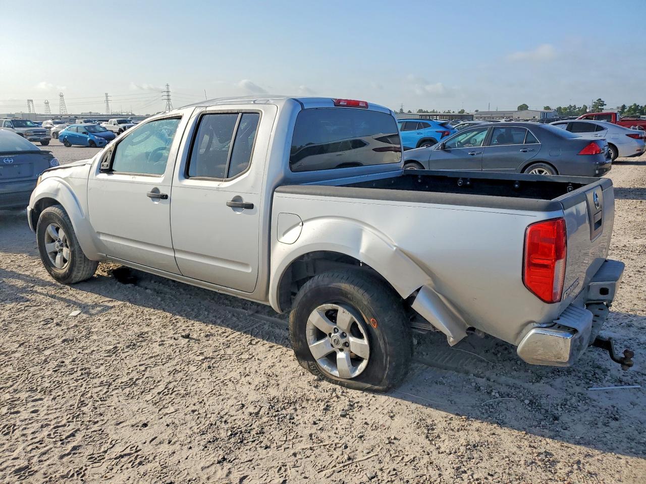 2009 Nissan Frontier Se V6 Серебряный vin: 1N6AD07U59C415163