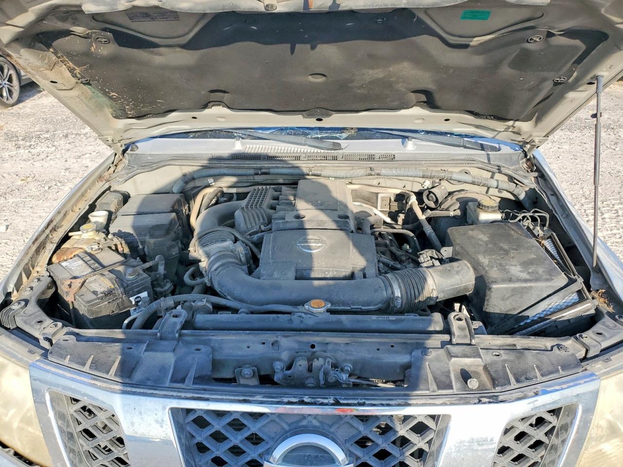 2009 Nissan Frontier Se V6 Серебряный vin: 1N6AD07U59C415163
