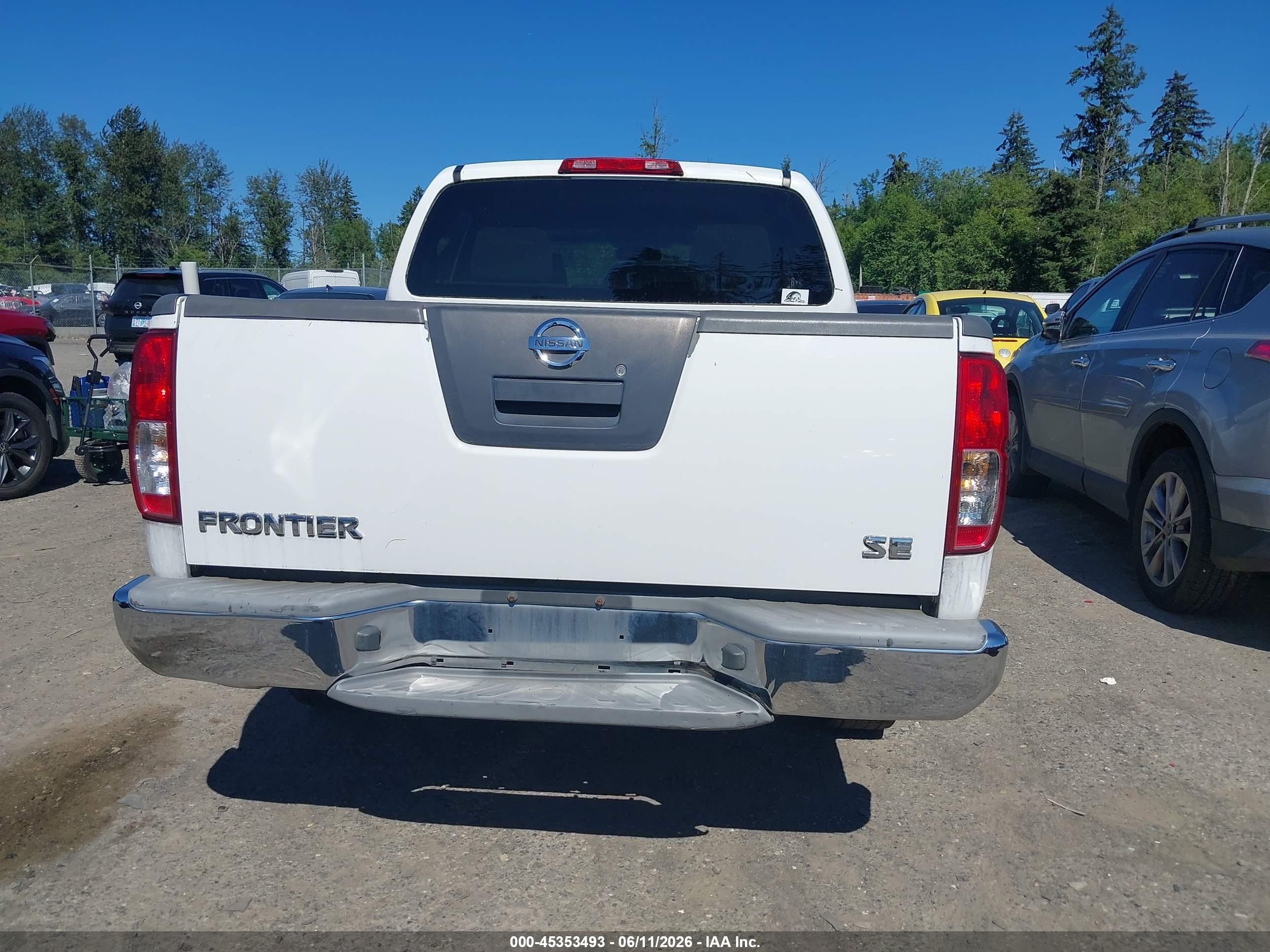2009 Nissan Frontier Se White vin: 1N6AD07U69C400297