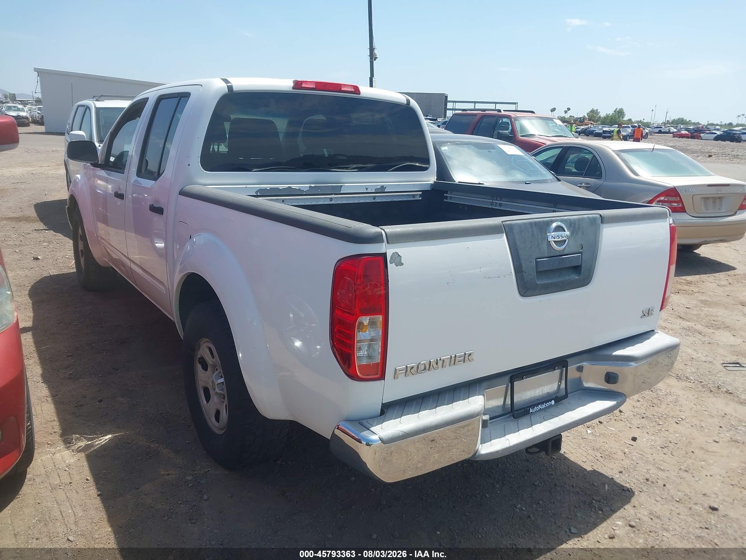 2007 Nissan Frontier Se Белый vin: 1N6AD07U77C401083