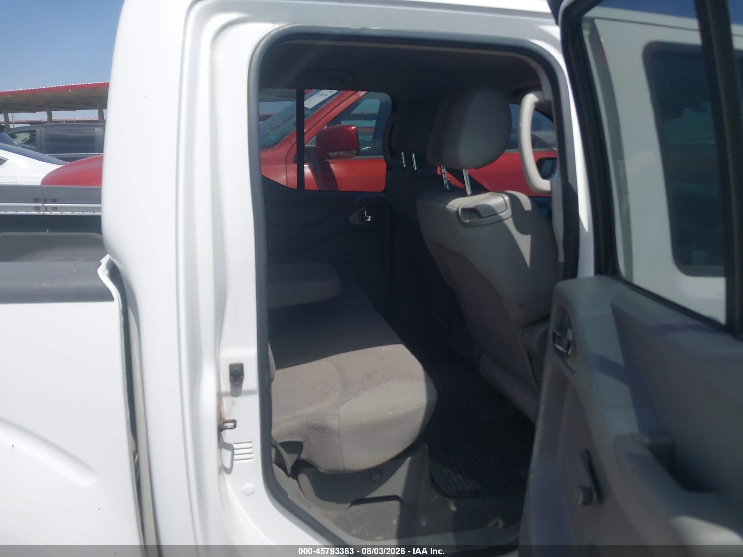 2007 Nissan Frontier Se Белый vin: 1N6AD07U77C401083