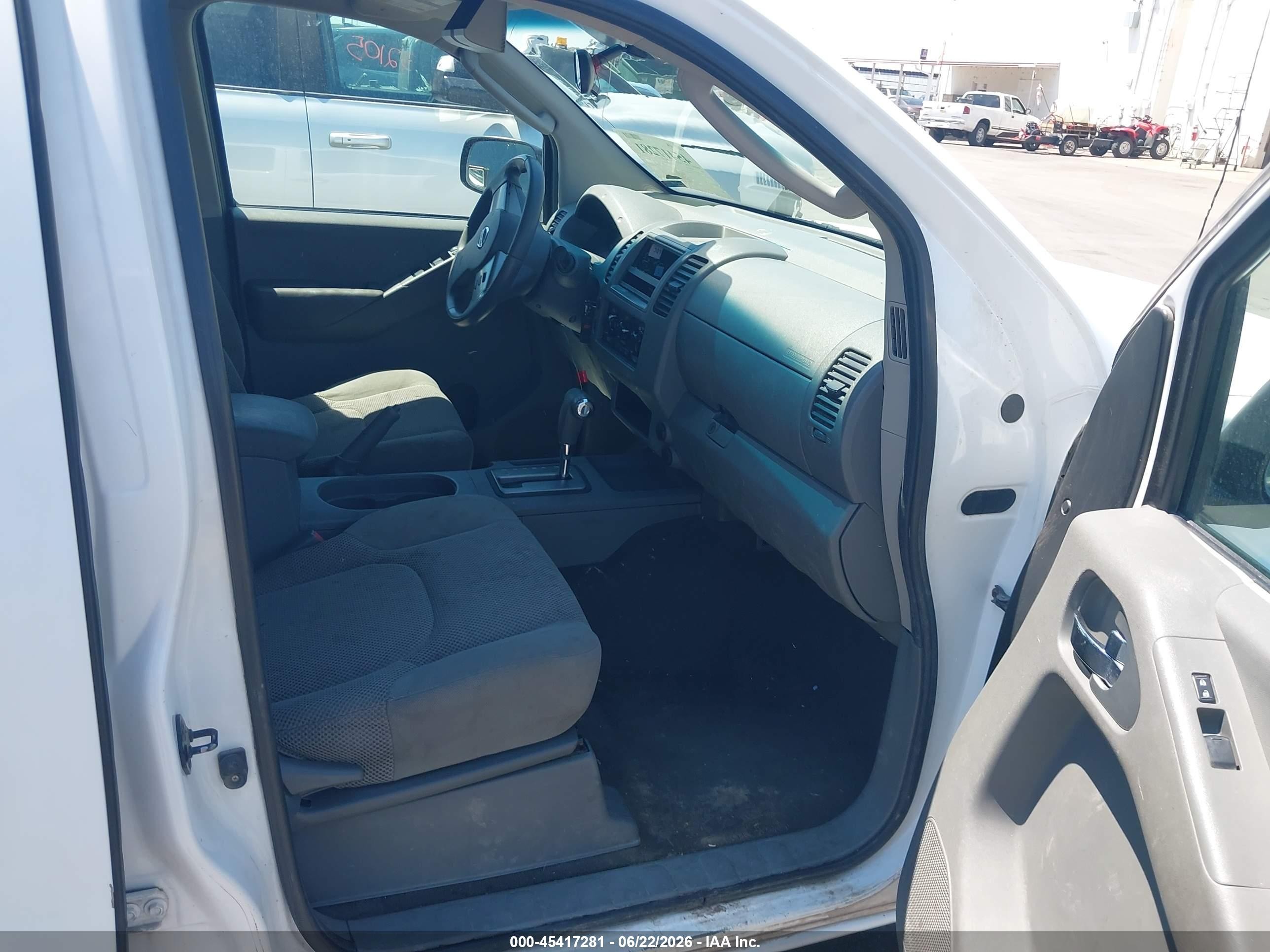 2007 Nissan Frontier Se White vin: 1N6AD07U87C430947