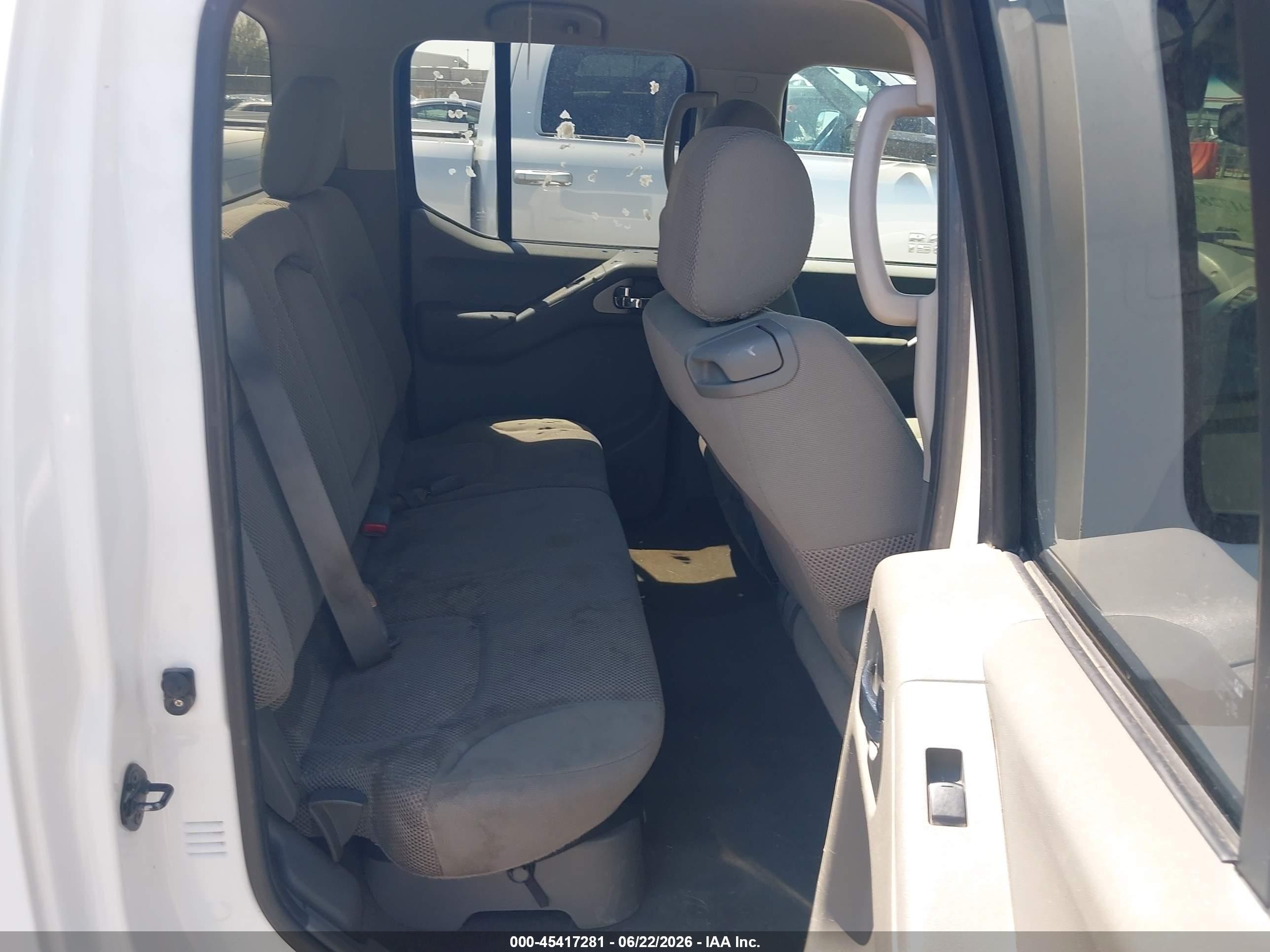 2007 Nissan Frontier Se White vin: 1N6AD07U87C430947