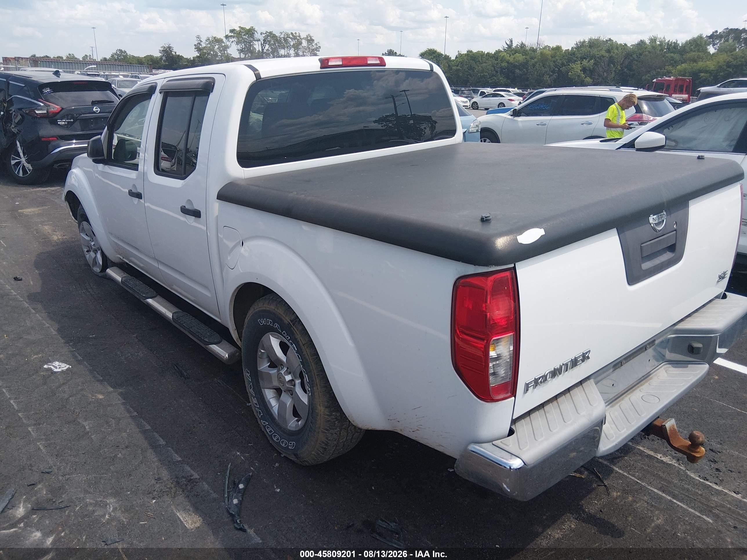2009 Nissan Frontier Se White vin: 1N6AD07U89C420728