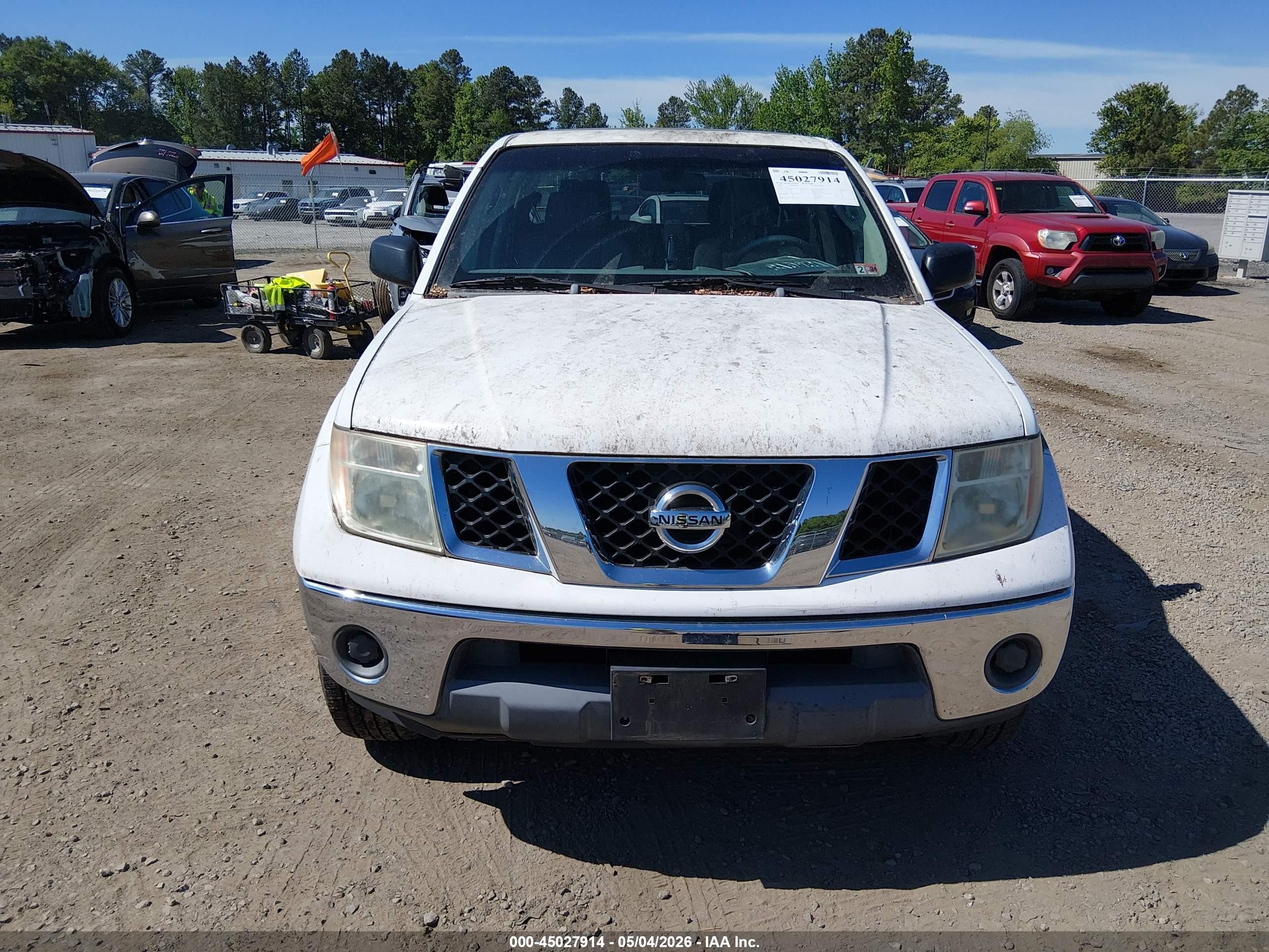 2005 Nissan Frontier Se White vin: 1N6AD07U95C407609