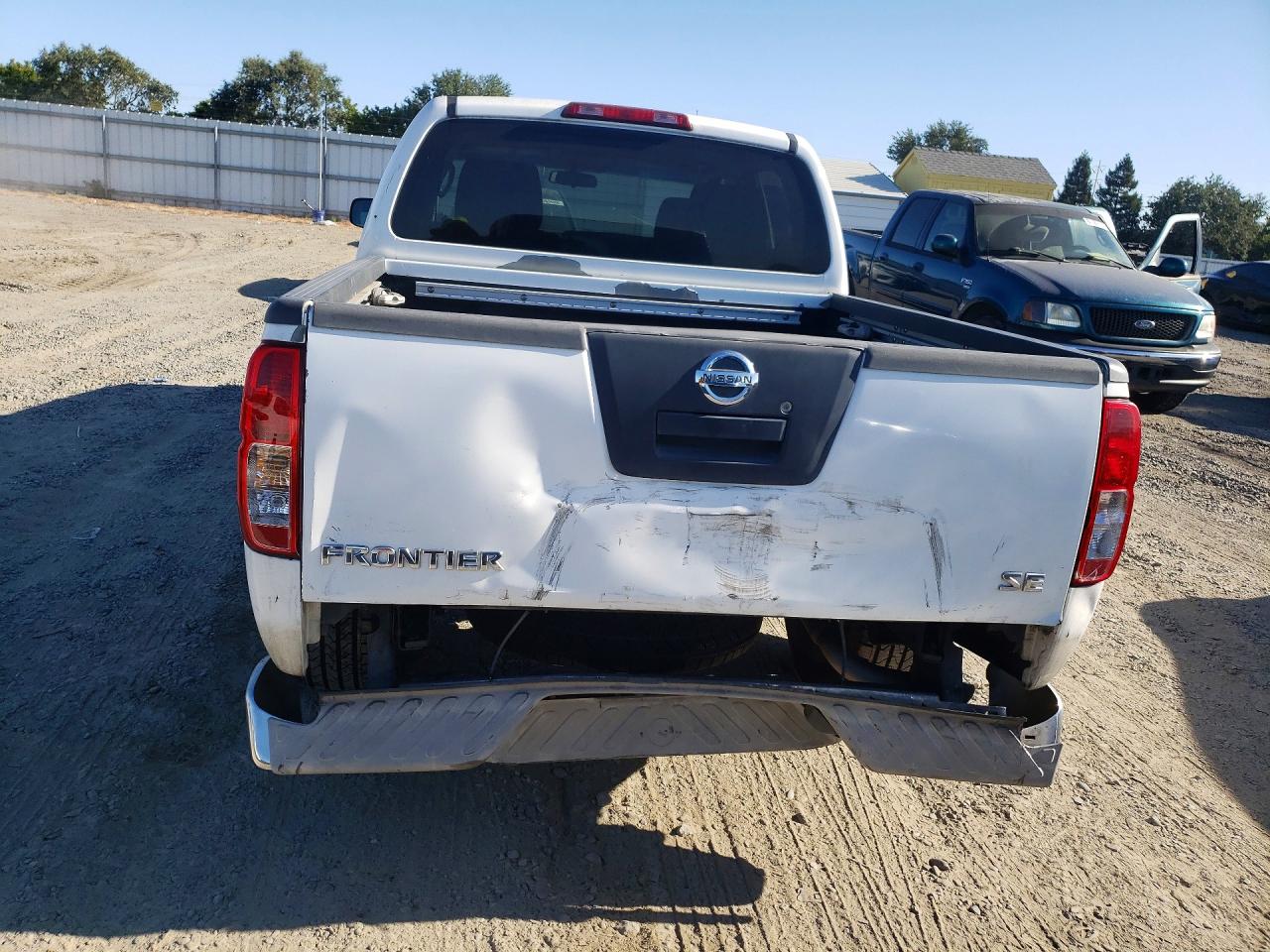 2006 Nissan Frontier Se White vin: 1N6AD07U96C456469