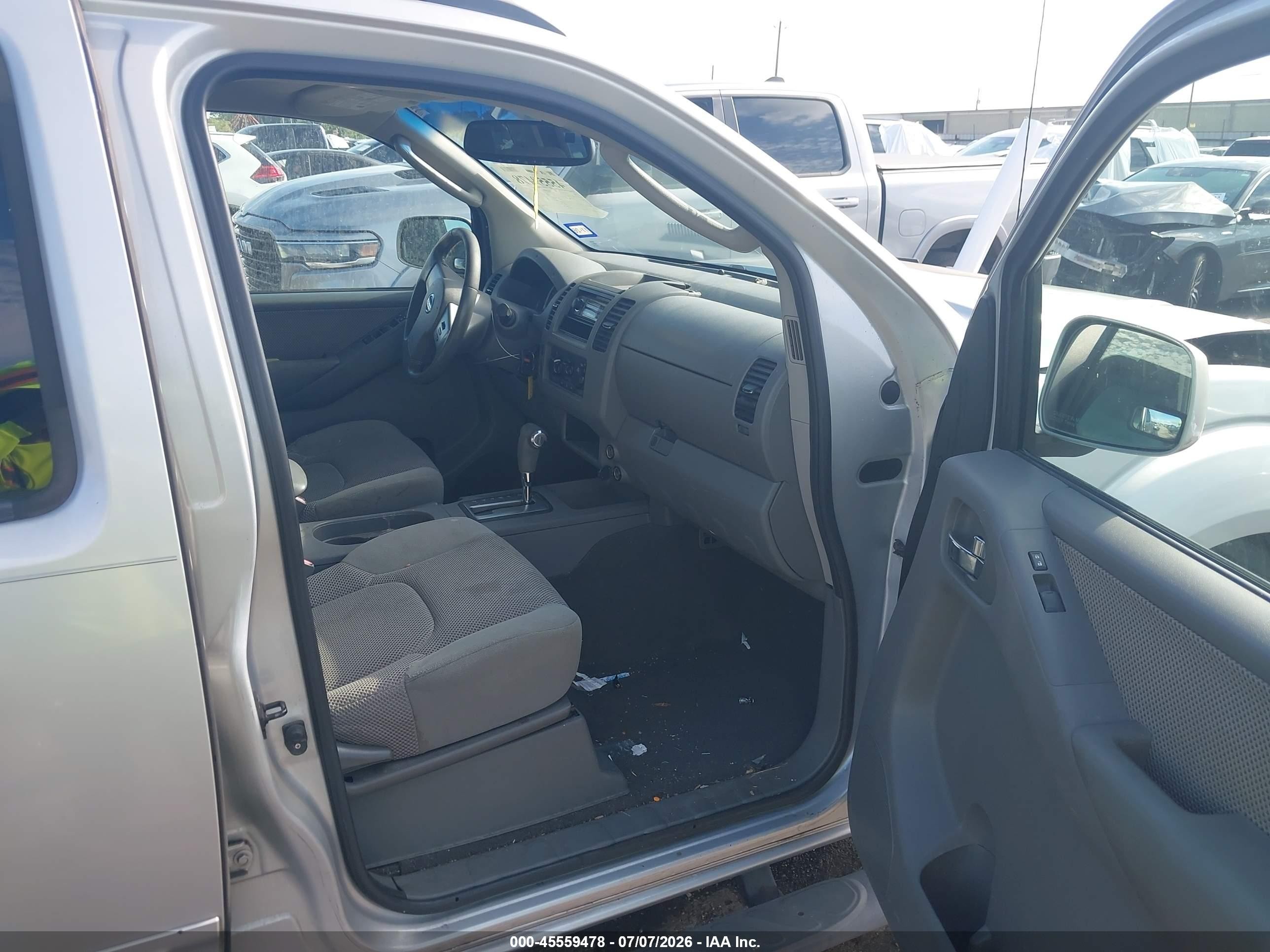 2007 Nissan Frontier Le Silver vin: 1N6AD07U97C421061