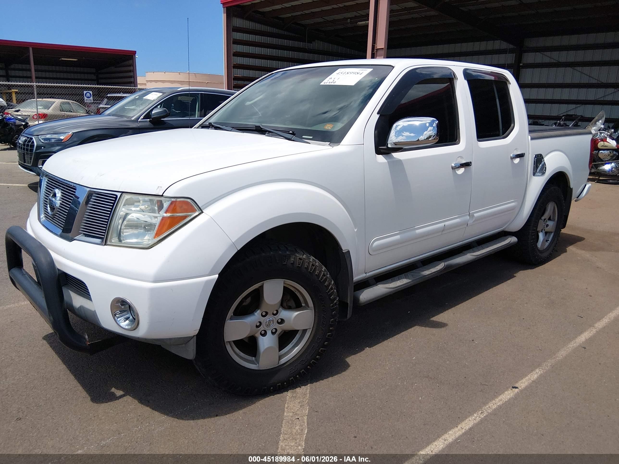 2008 Nissan Frontier Le White vin: 1N6AD07U98C417318