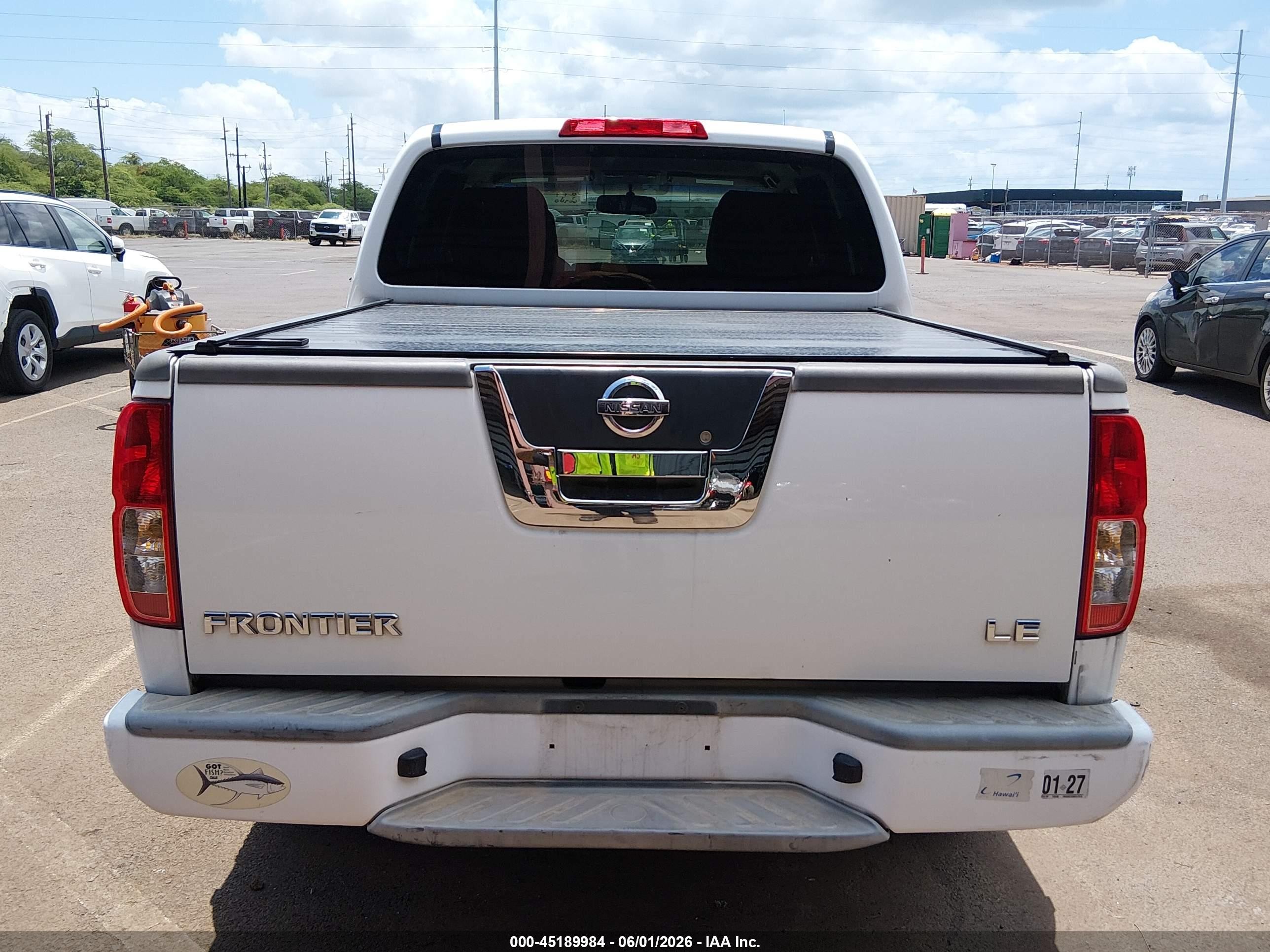 2008 Nissan Frontier Le White vin: 1N6AD07U98C417318