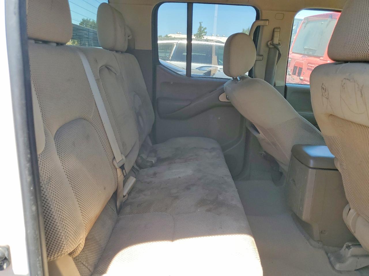 2006 Nissan Frontier Se White vin: 1N6AD07UX6C473183