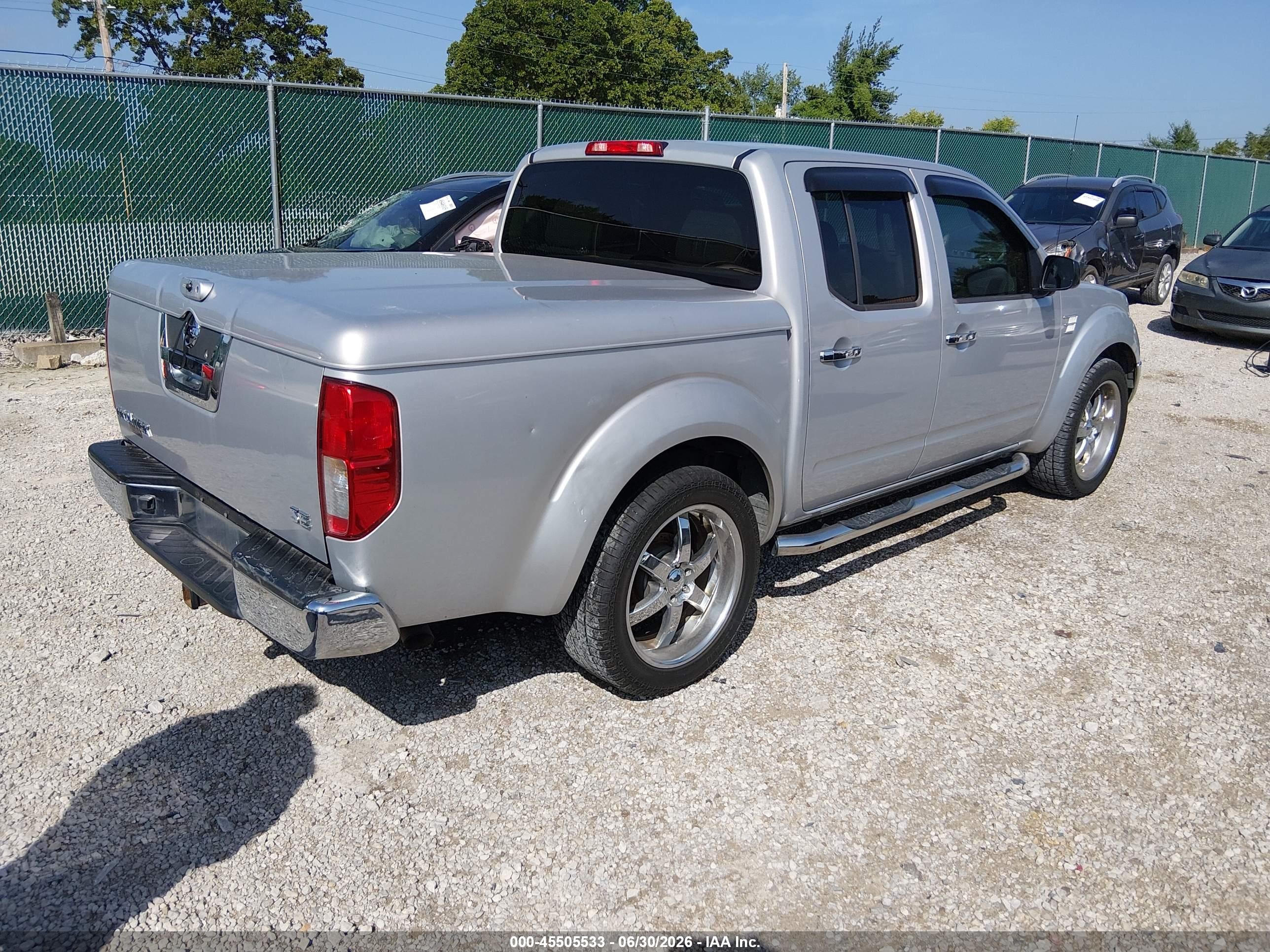 2008 Nissan Frontier Se Серебряный vin: 1N6AD07UX8C419451