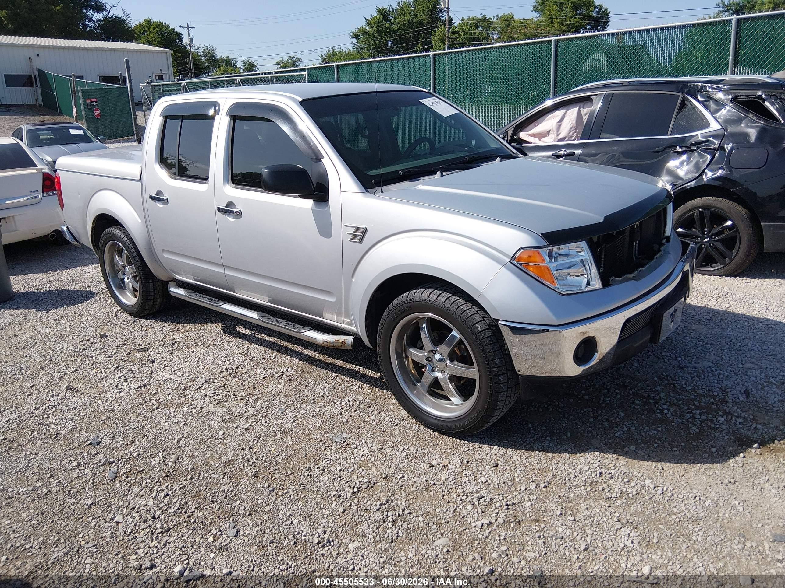 2008 Nissan Frontier Se Серебряный vin: 1N6AD07UX8C419451