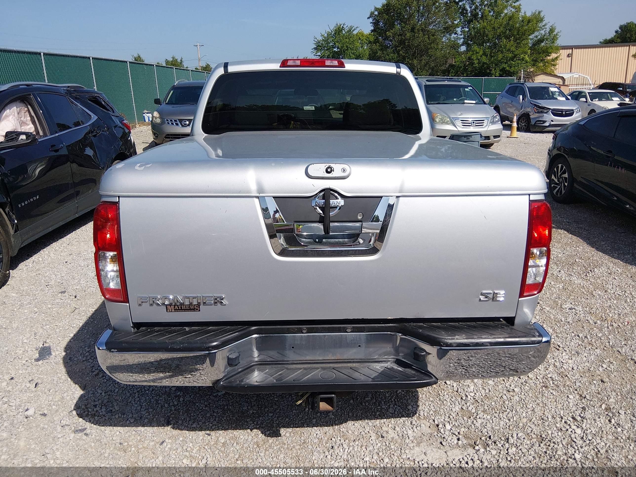 2008 Nissan Frontier Se Серебряный vin: 1N6AD07UX8C419451