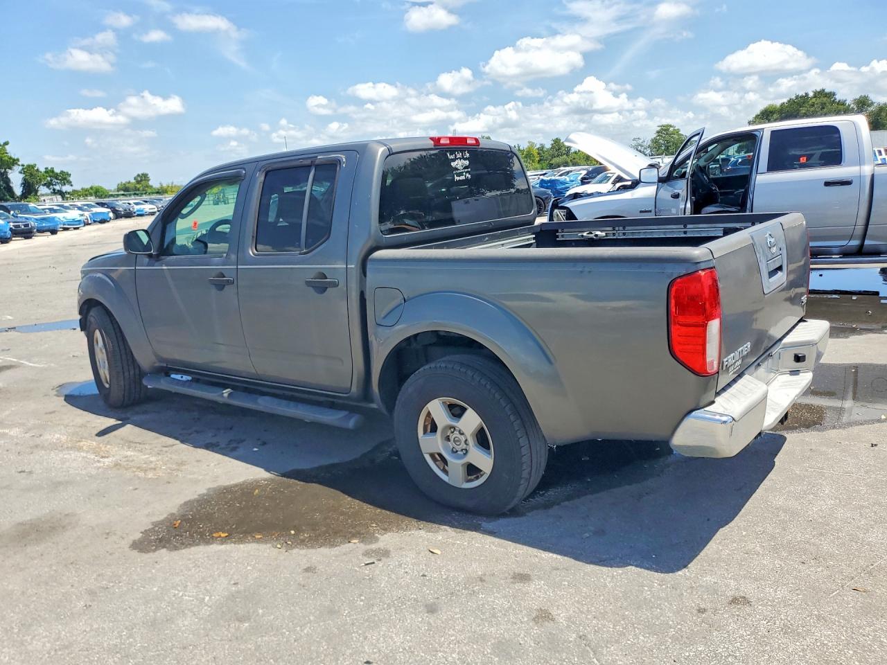 2008 Nissan Frontier Se V6 Серый vin: 1N6AD07UX8C449808