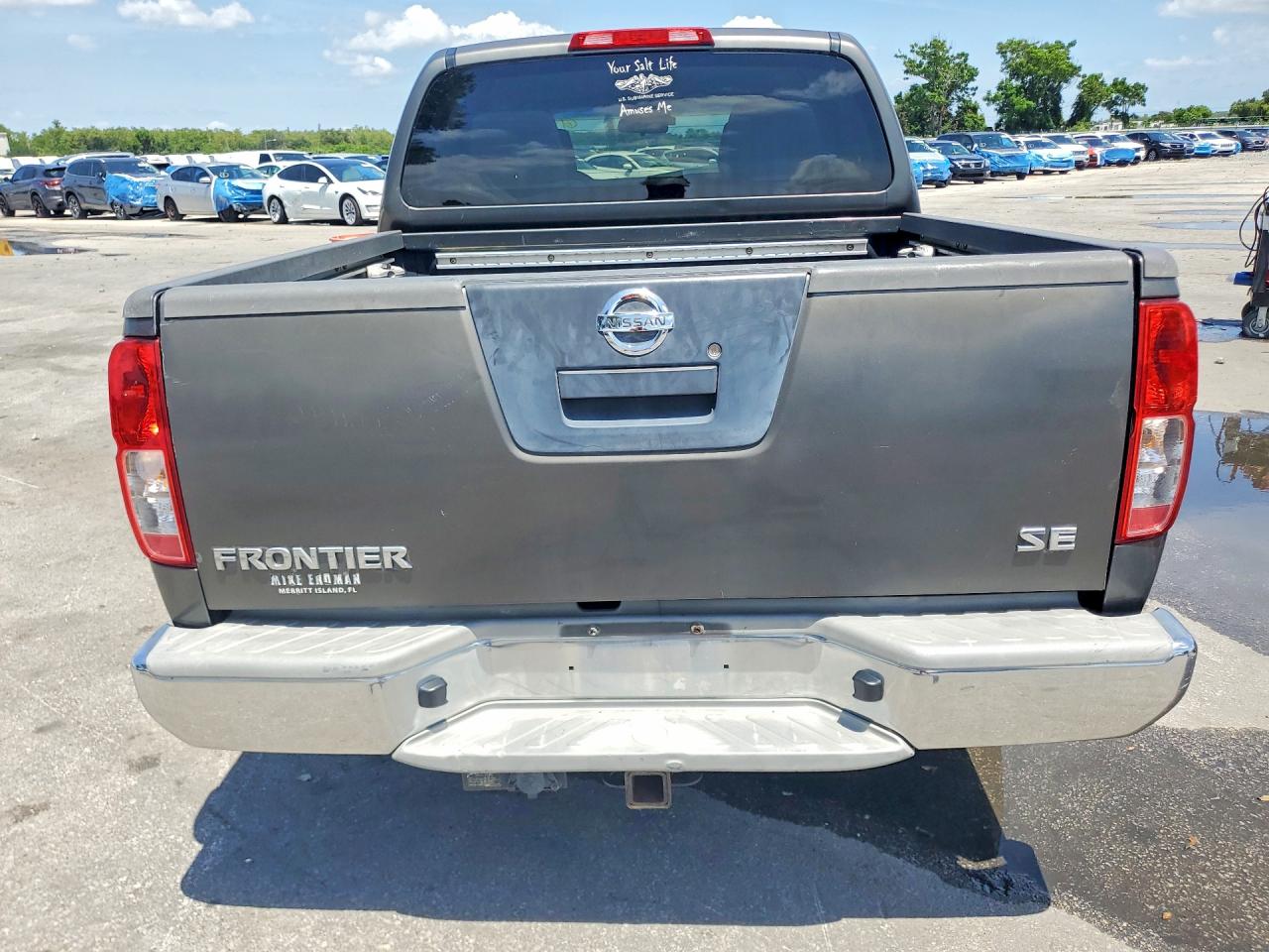 2008 Nissan Frontier Se V6 Серый vin: 1N6AD07UX8C449808