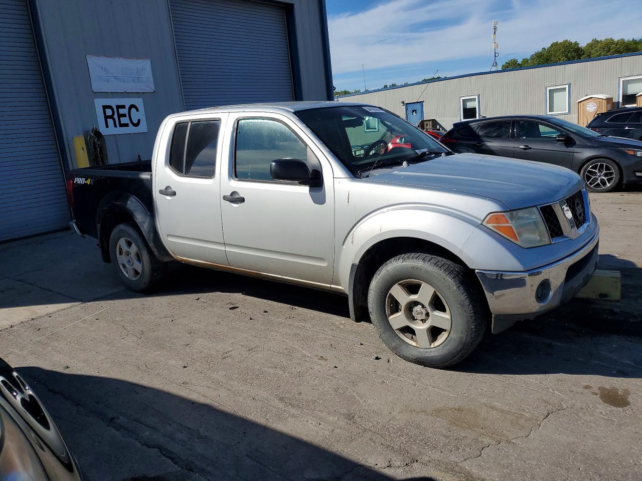 2007 Nissan Frontier Se Серебряный vin: 1N6AD07W07C436081
