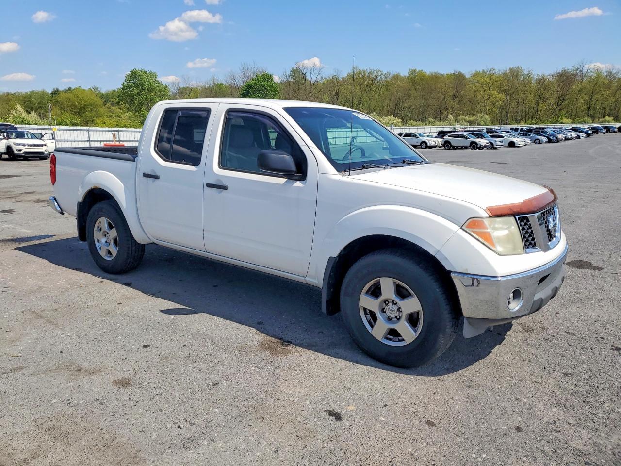 2007 Nissan Frontier Se Белый vin: 1N6AD07W07C462003