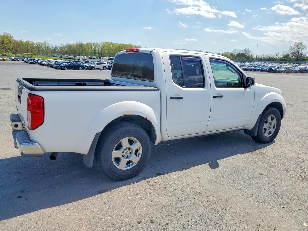 2007 Nissan Frontier Se Белый vin: 1N6AD07W07C462003