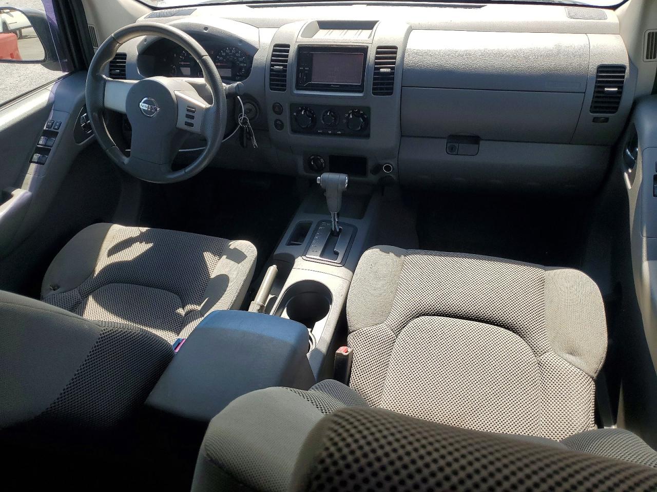 2007 Nissan Frontier Se Белый vin: 1N6AD07W07C462003