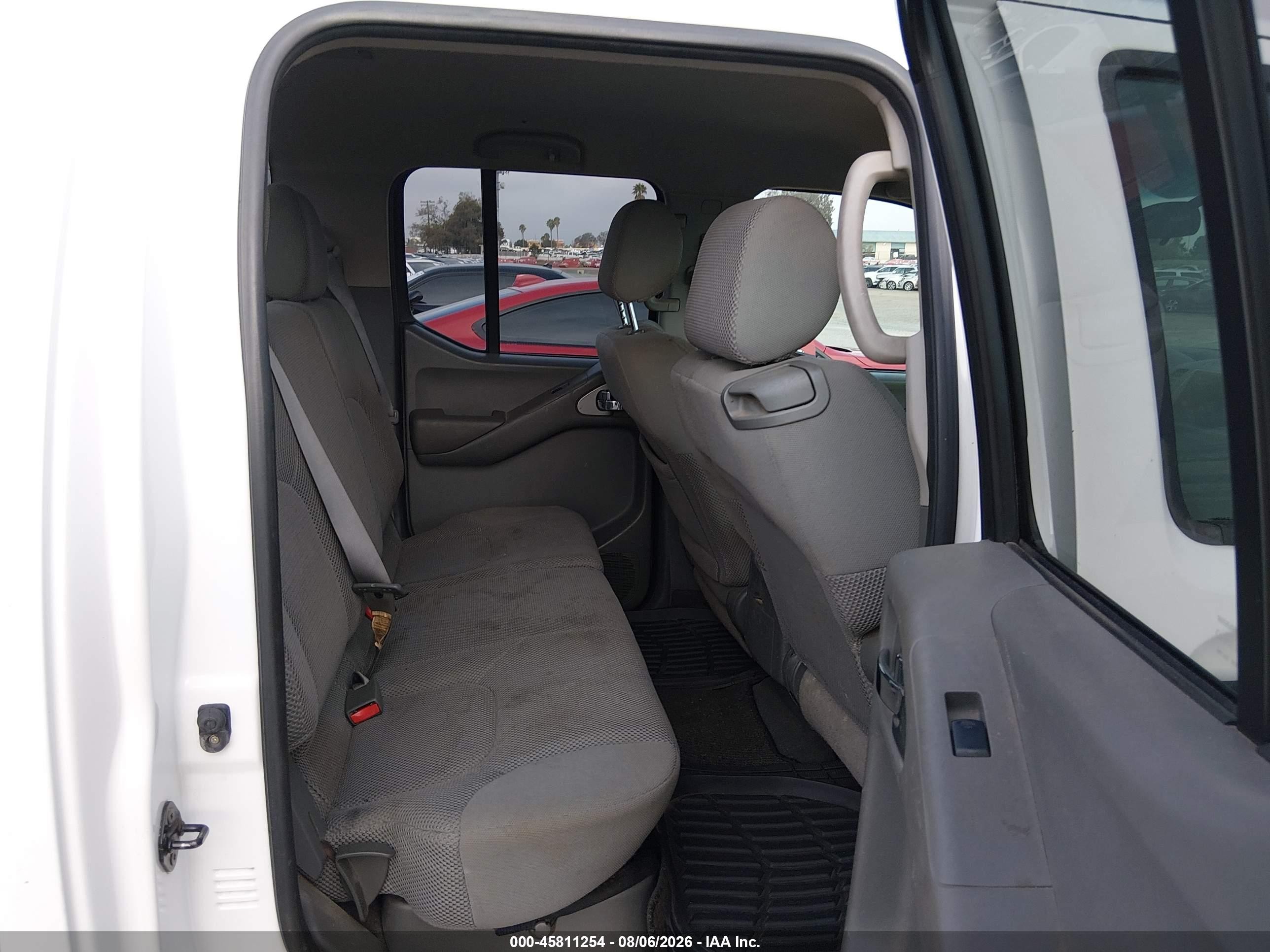 2008 Nissan Frontier Se Белый vin: 1N6AD07W08C419654