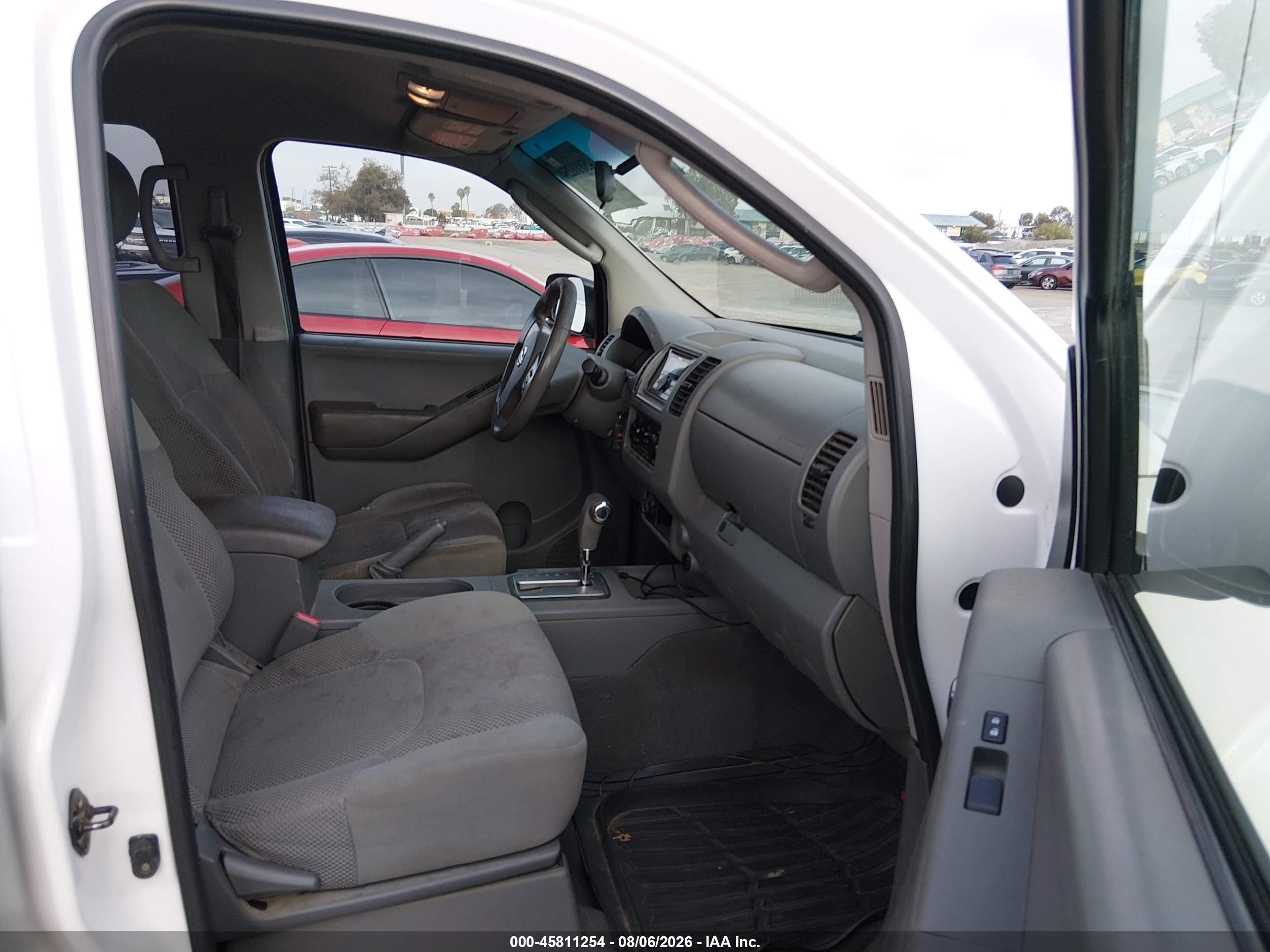 2008 Nissan Frontier Se Белый vin: 1N6AD07W08C419654