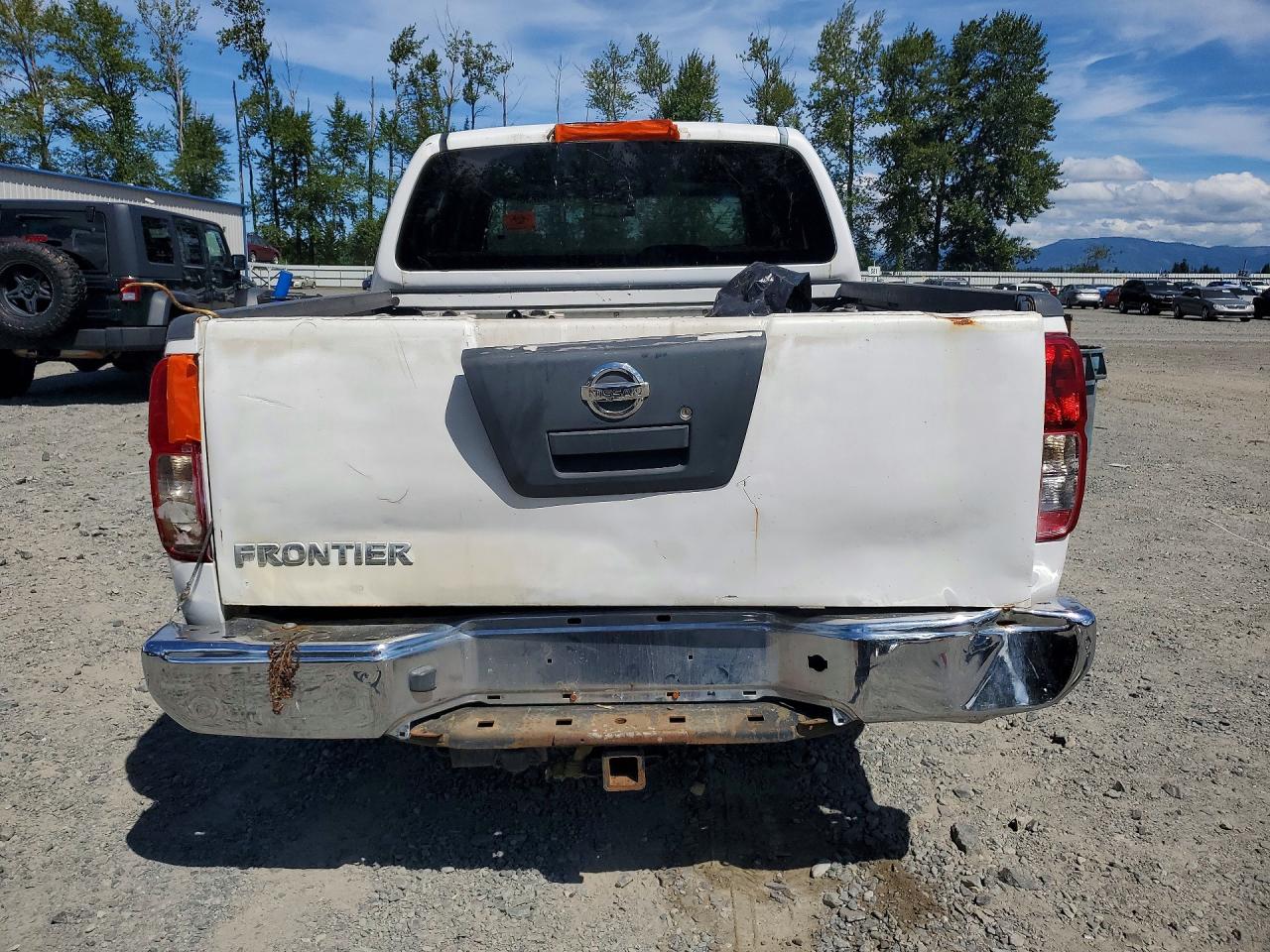 2005 Nissan Frontier Se Белый vin: 1N6AD07W25C412166