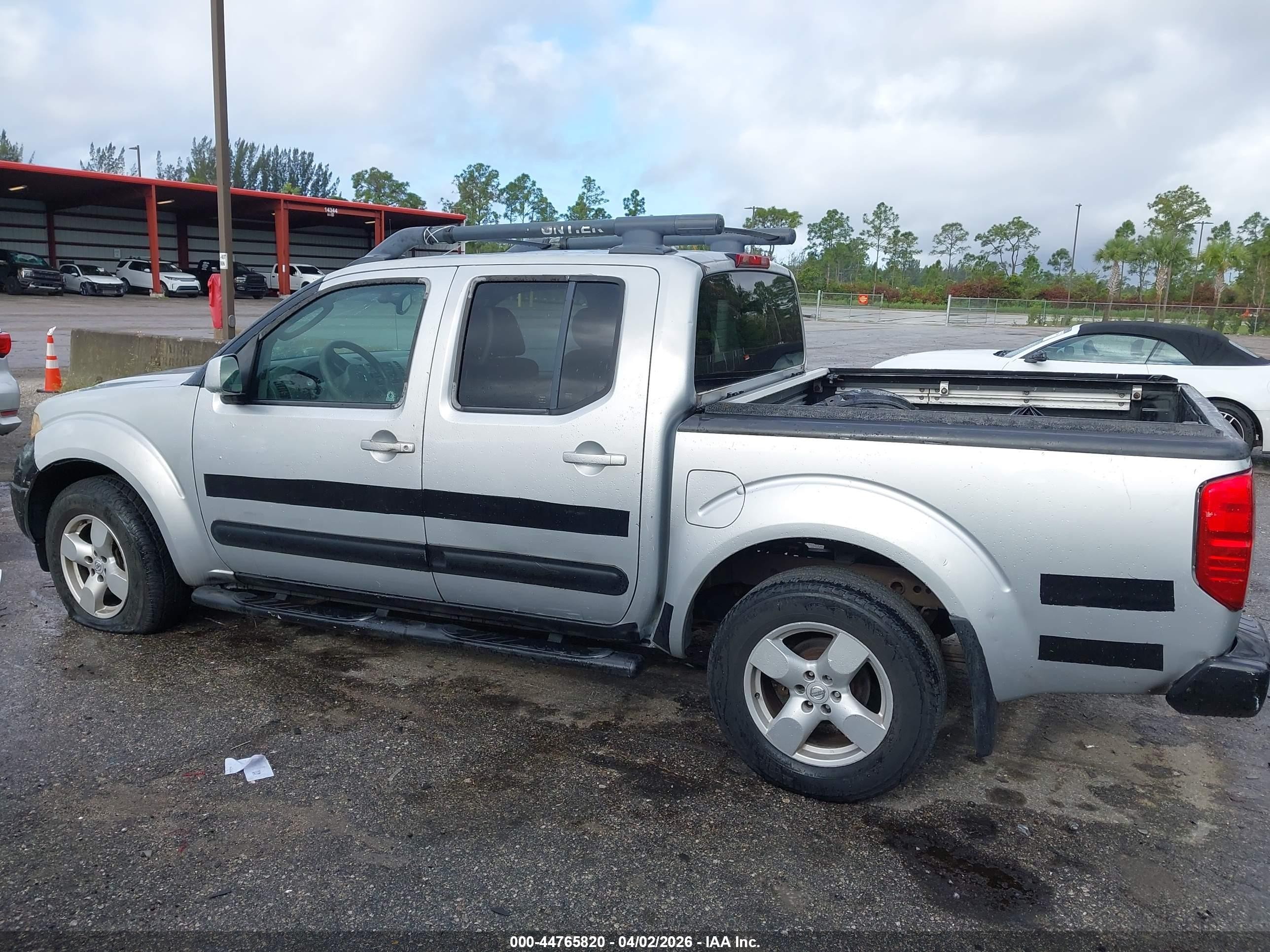2005 Nissan Frontier Le Silver vin: 1N6AD07W35C404903