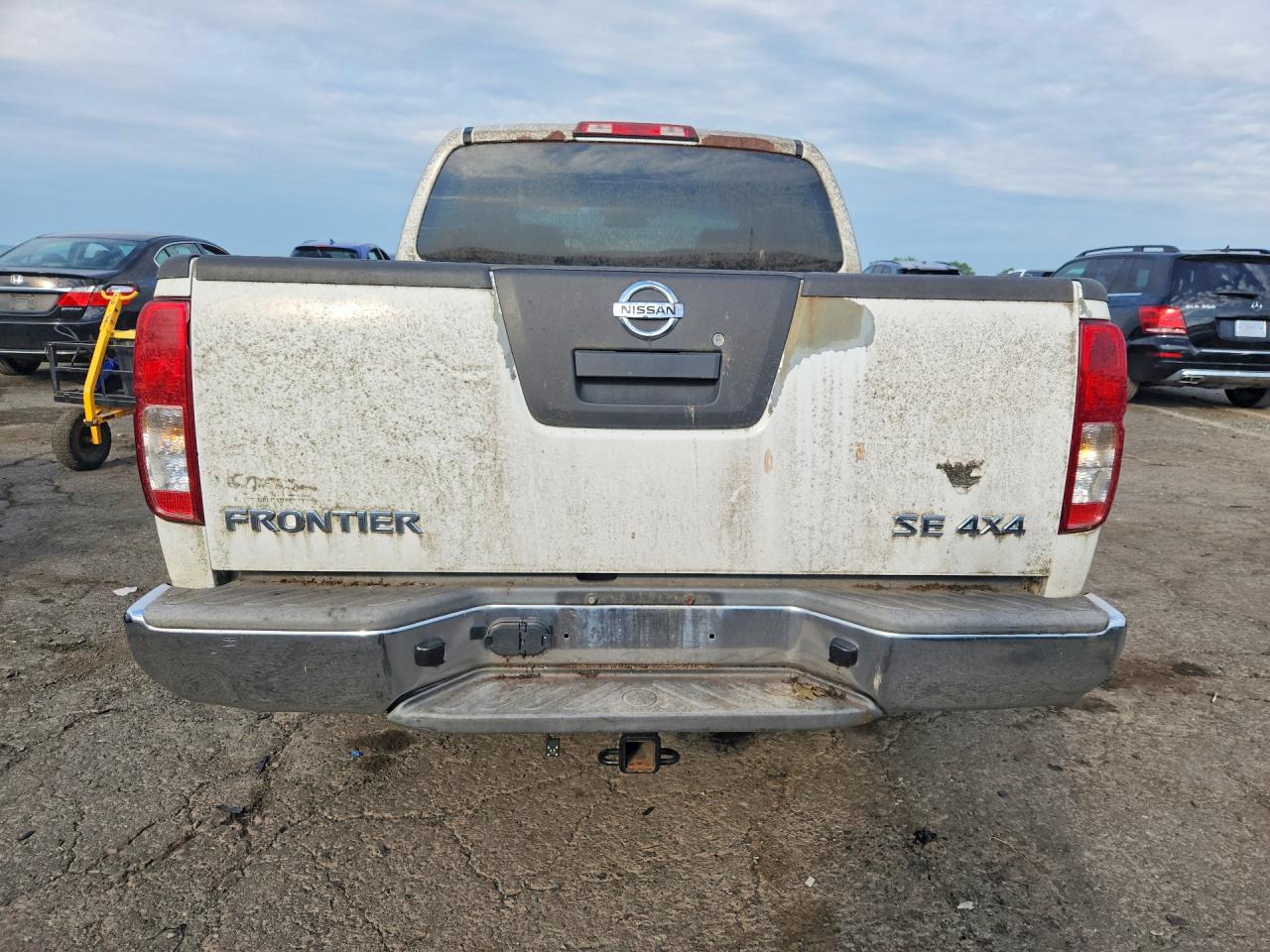 2007 Nissan Frontier Se White vin: 1N6AD07W47C417680